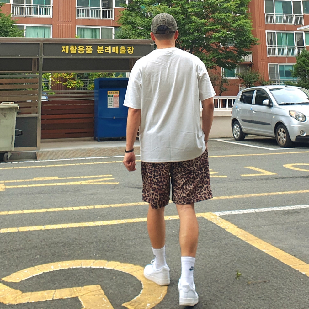 Nike Air Force 1 '07 Low White, Nike Everyday Essential Crew Socks White Black (3 Pack/Korean Ver.) 착용 스타일 - 3