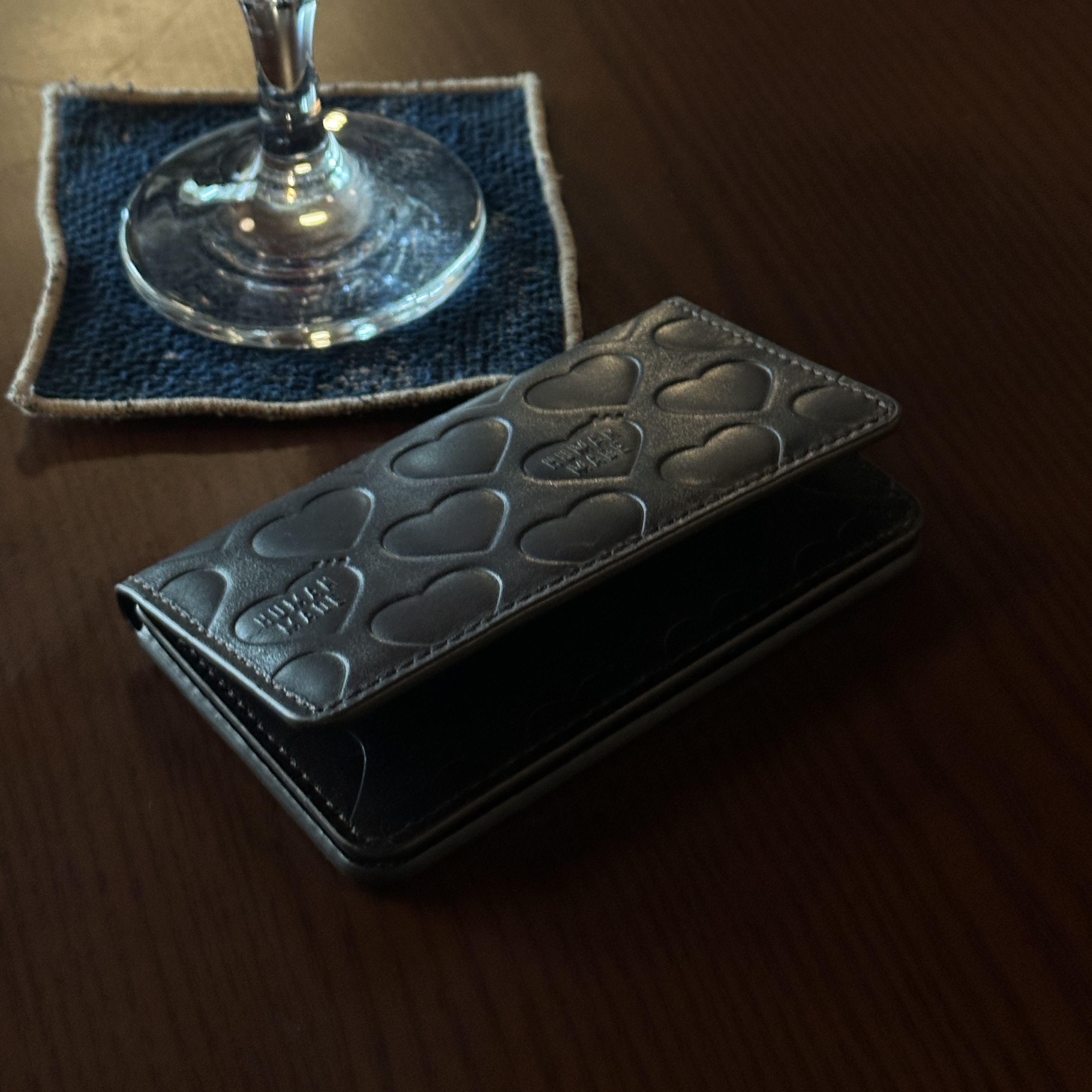 Human Made Leather Card Case Brown 착용 스타일