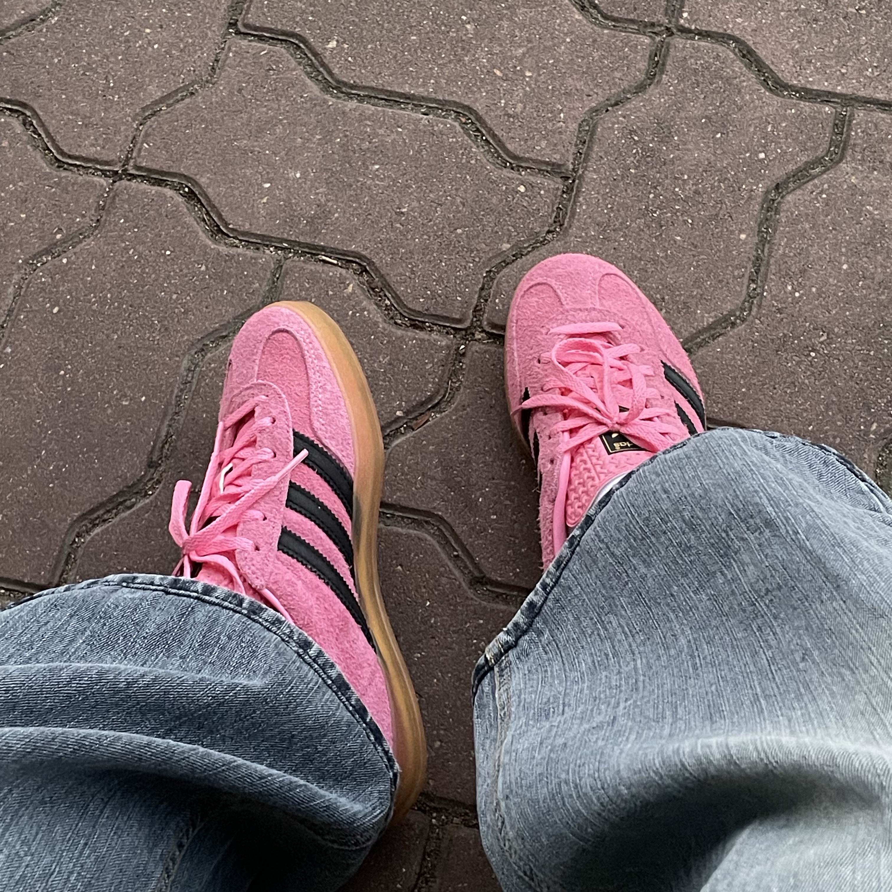 (W) Adidas Gazelle Indoor Bliss Pink 착용 스타일