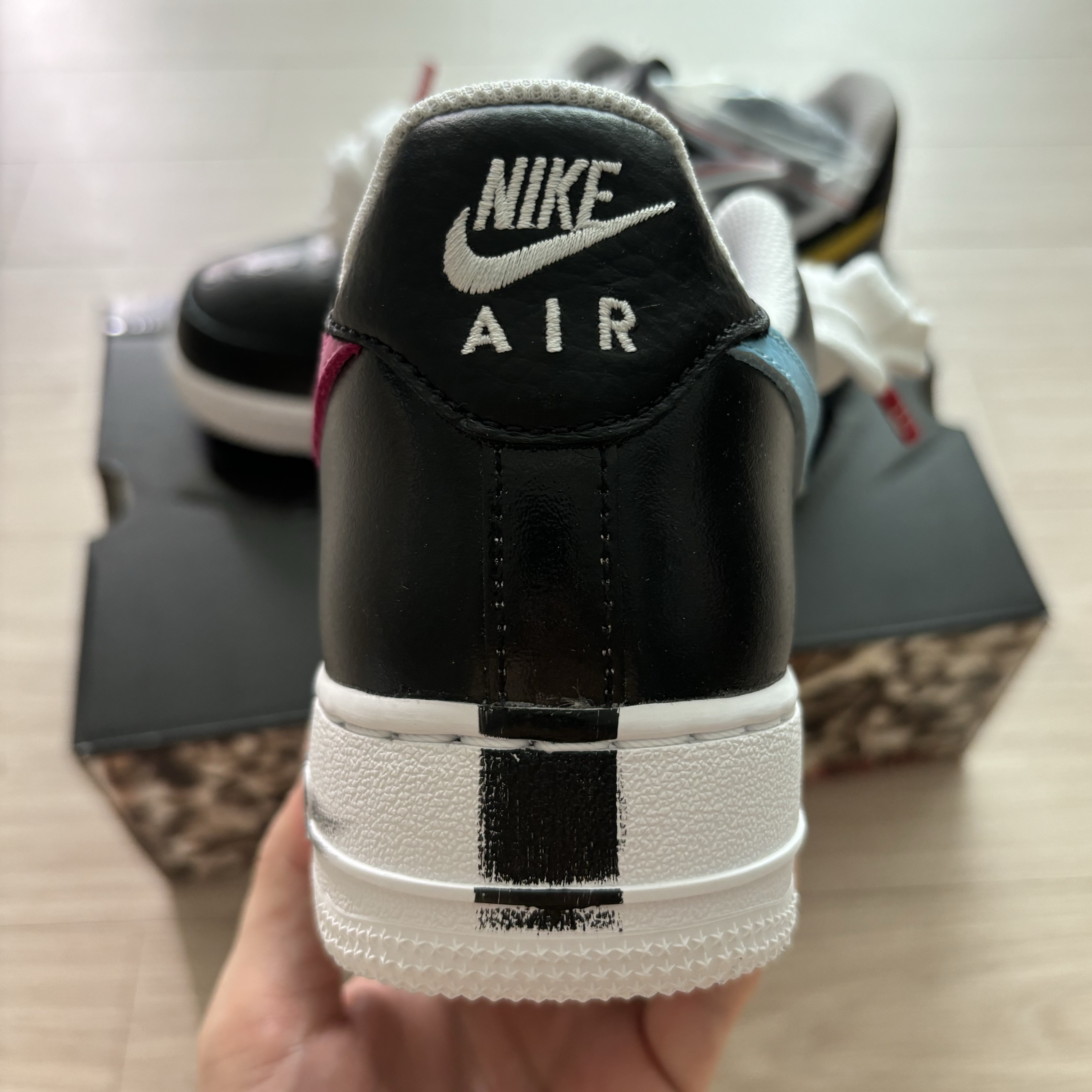 Nike x Peaceminusone Air Force 1 Low Para-Noise 3.0 Black and Multicolor 착용 스타일 - 5