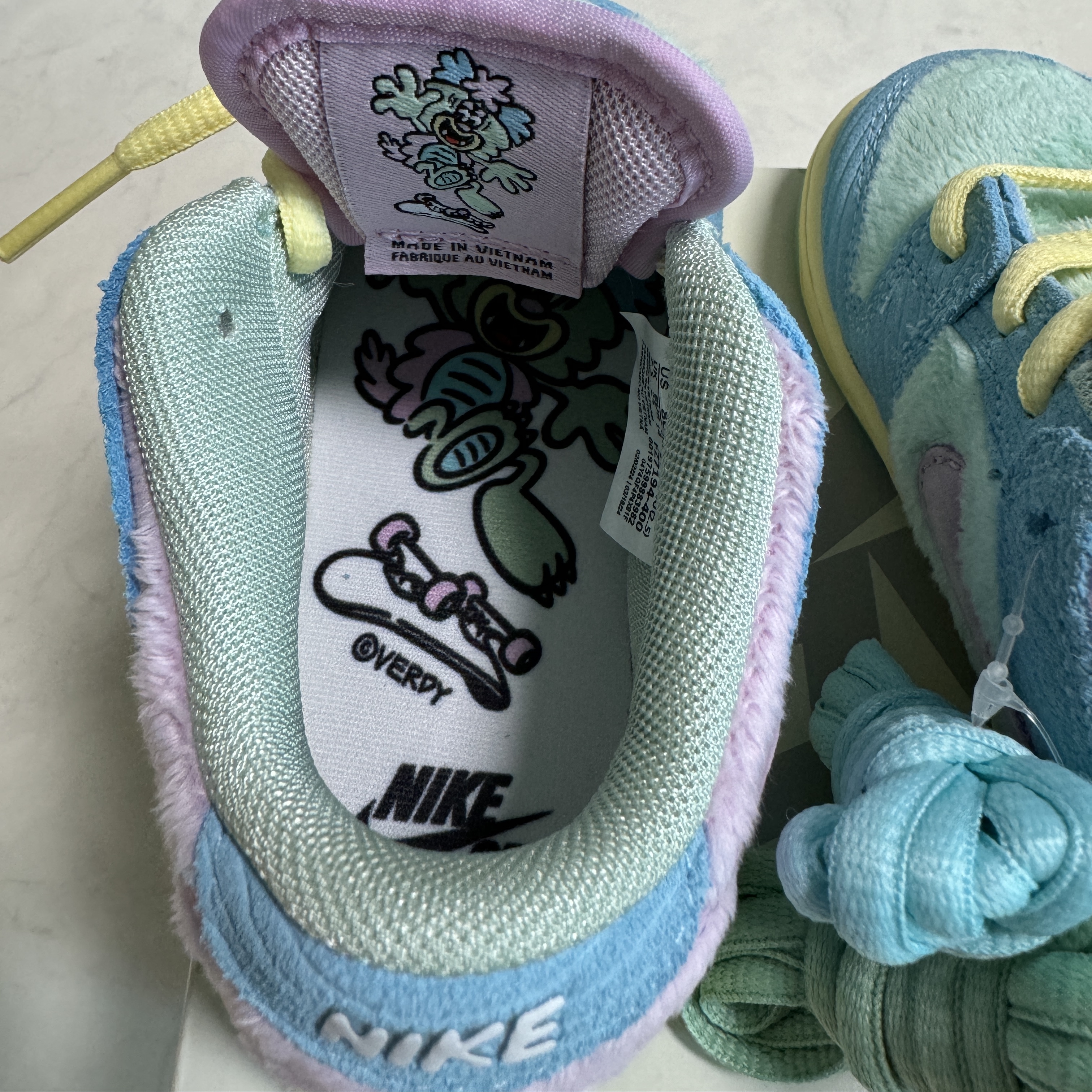 (TD) Nike x Verdy SB Dunk Low Pro Blue Gaze and Enamel Green 착용 스타일 - 4