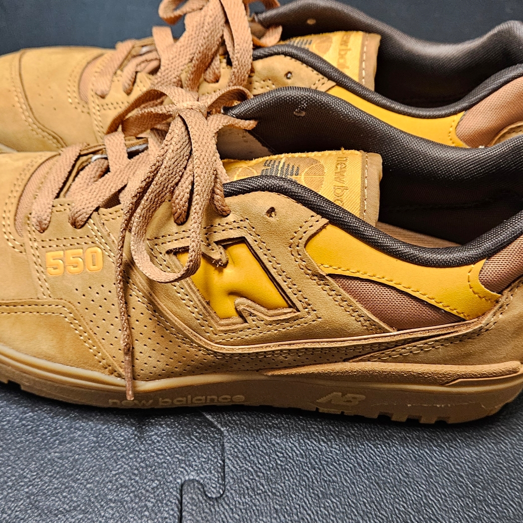 New Balance 550 Brown - 2E Wide 착용 스타일 - 3