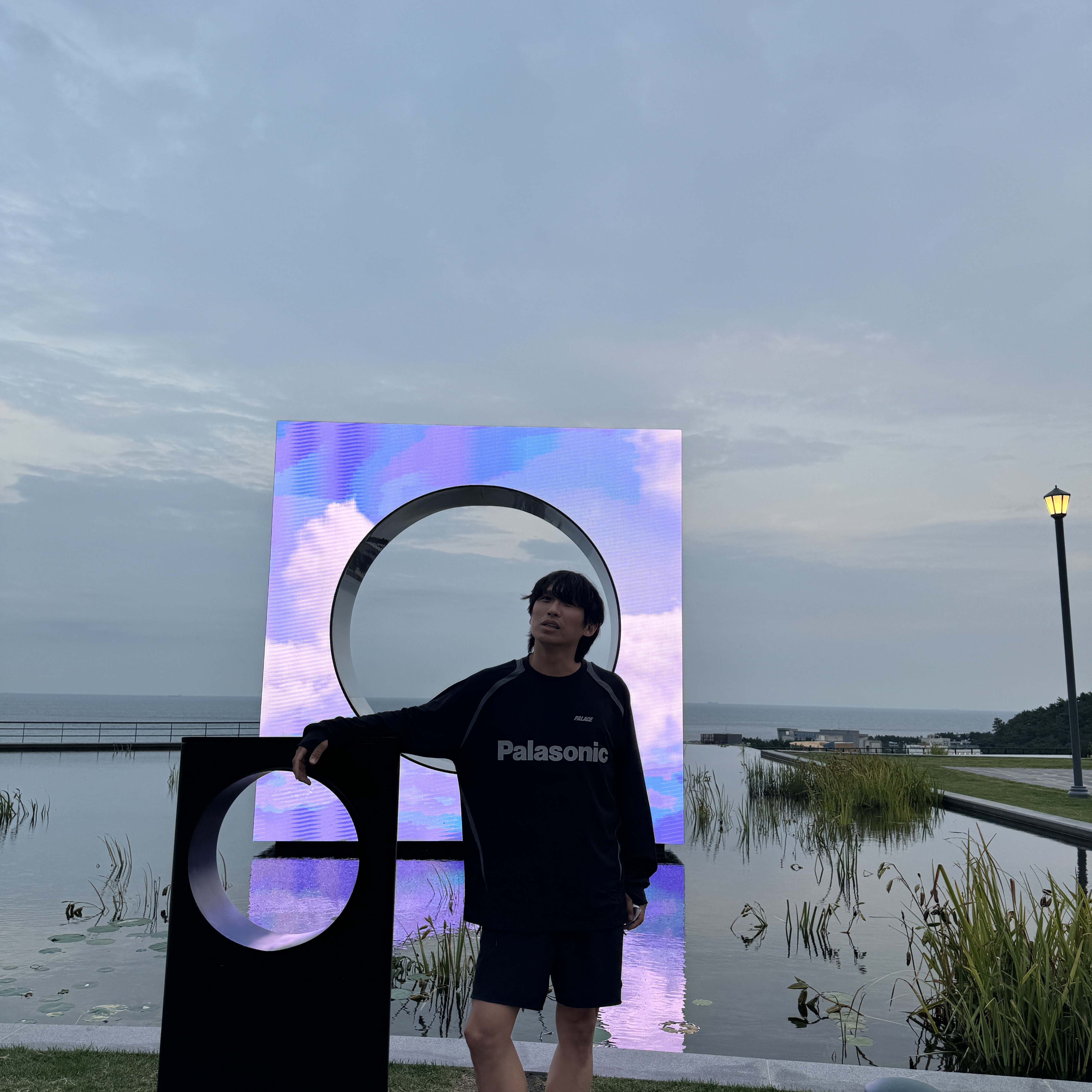 Palace Trail Runner Long Sleeve Black - 24SS, Nike ACG Dri-Fit New Sands Shorts Black - Asia 착용 스타일