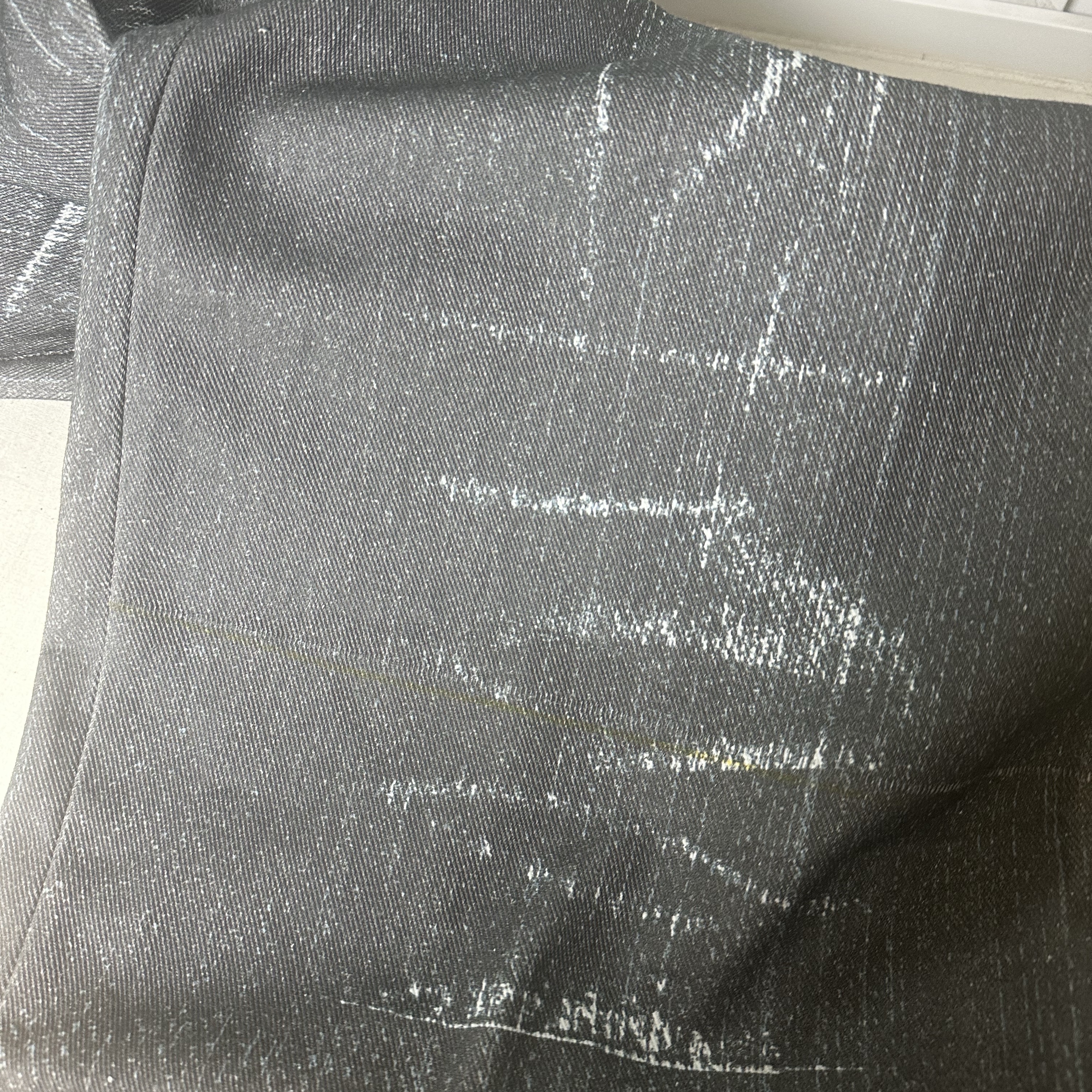 BLR Printed Wide Denim Pants Black 착용 스타일