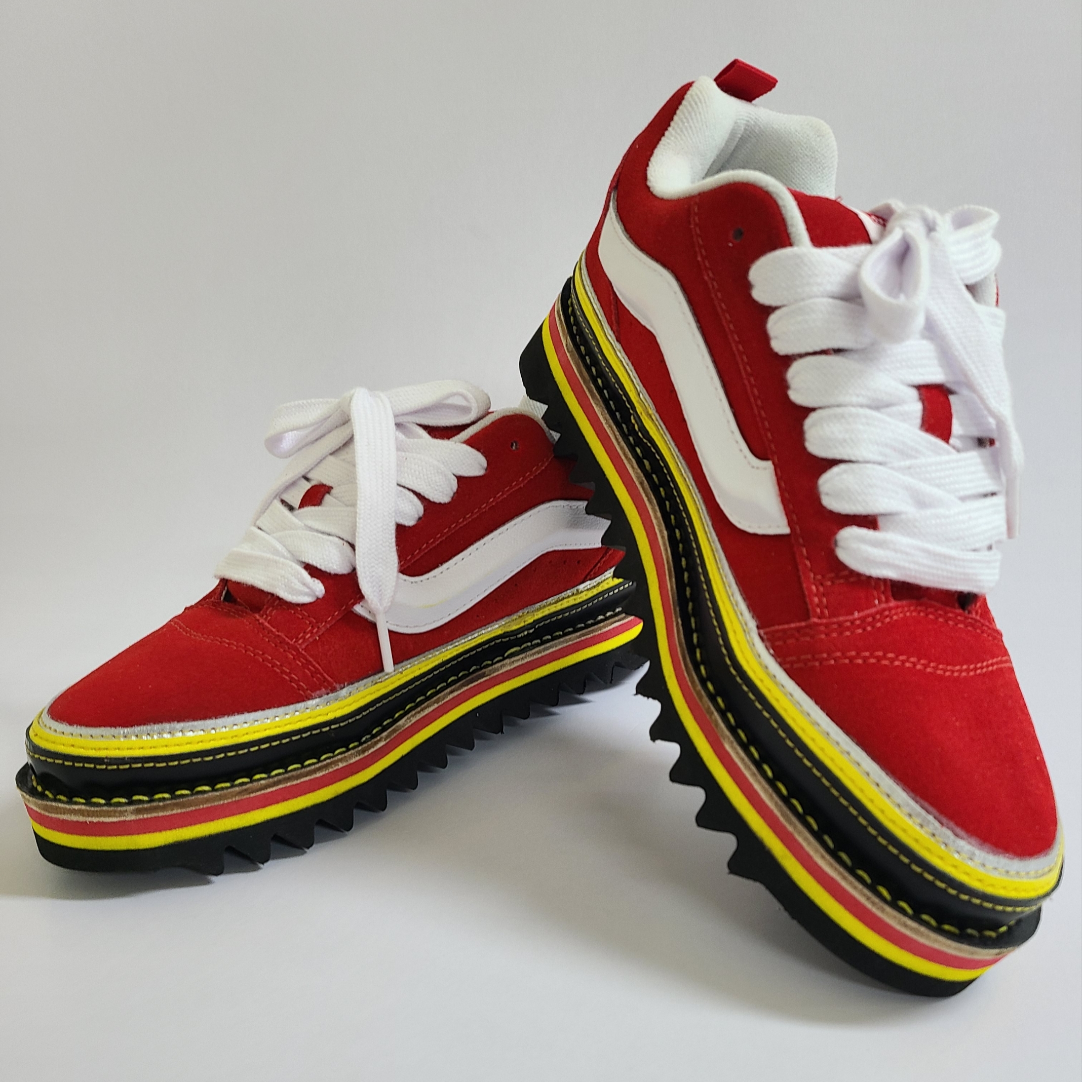 Vans Knu-Skool Mega Check Red, Vans Knu-Skool Red True White 착용 스타일 - 1