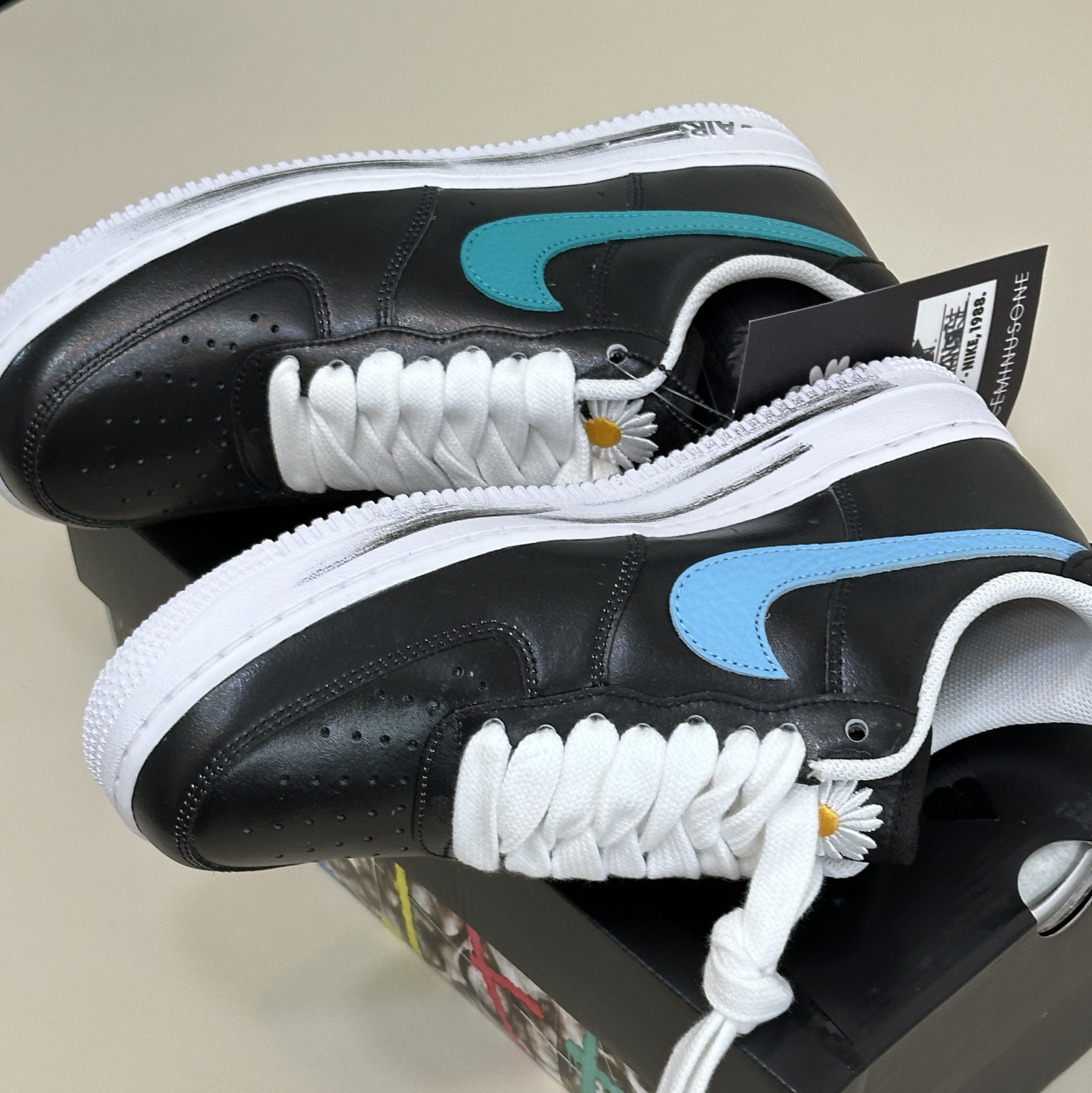 Nike x Peaceminusone Air Force 1 Low Para-Noise 3.0 Black and Multicolor 착용 스타일 - 5