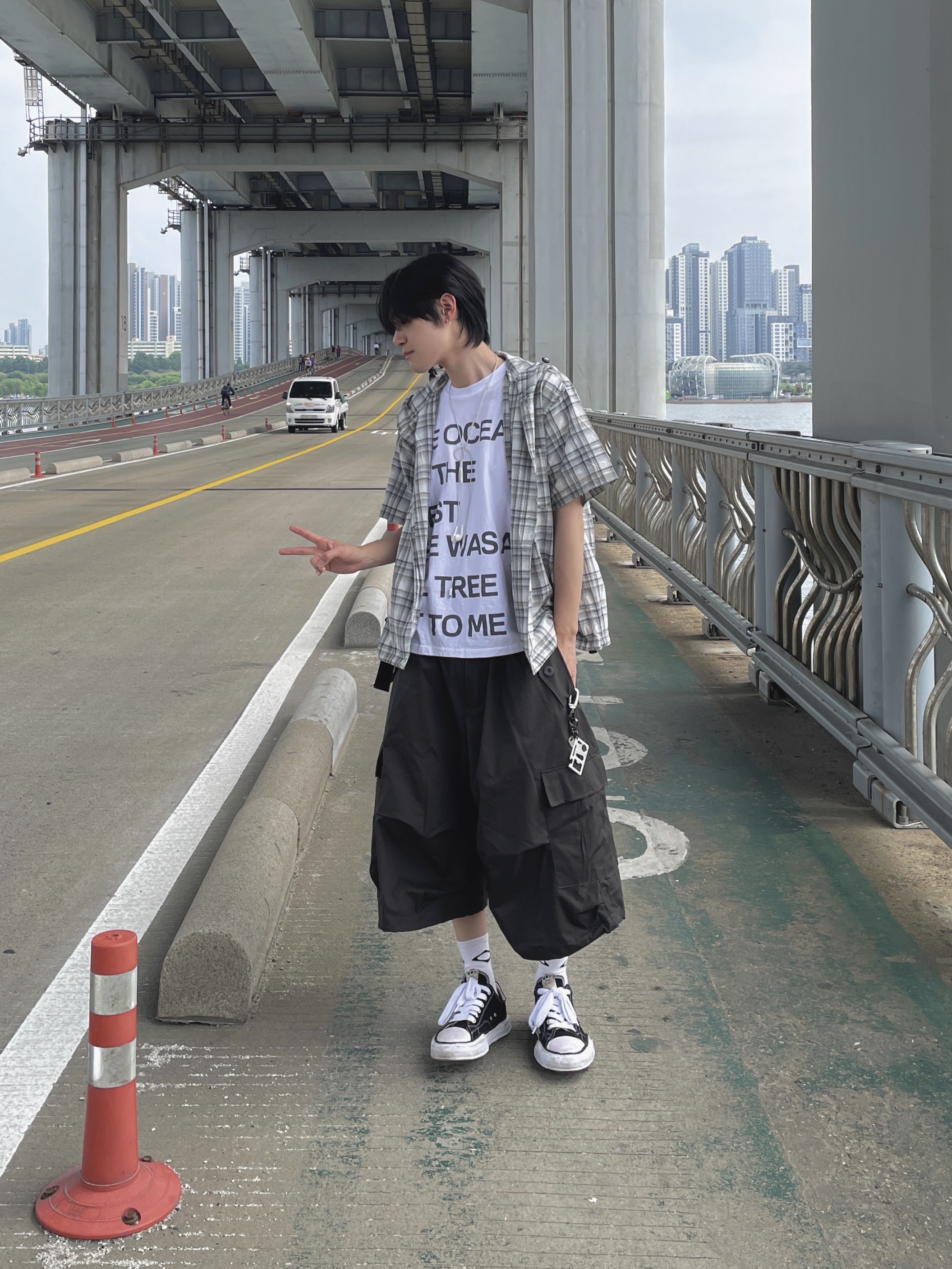 Maison Mihara Yasuhiro Peterson OG Sole Canvas Low Sneakers Black 착용 스타일 - 2