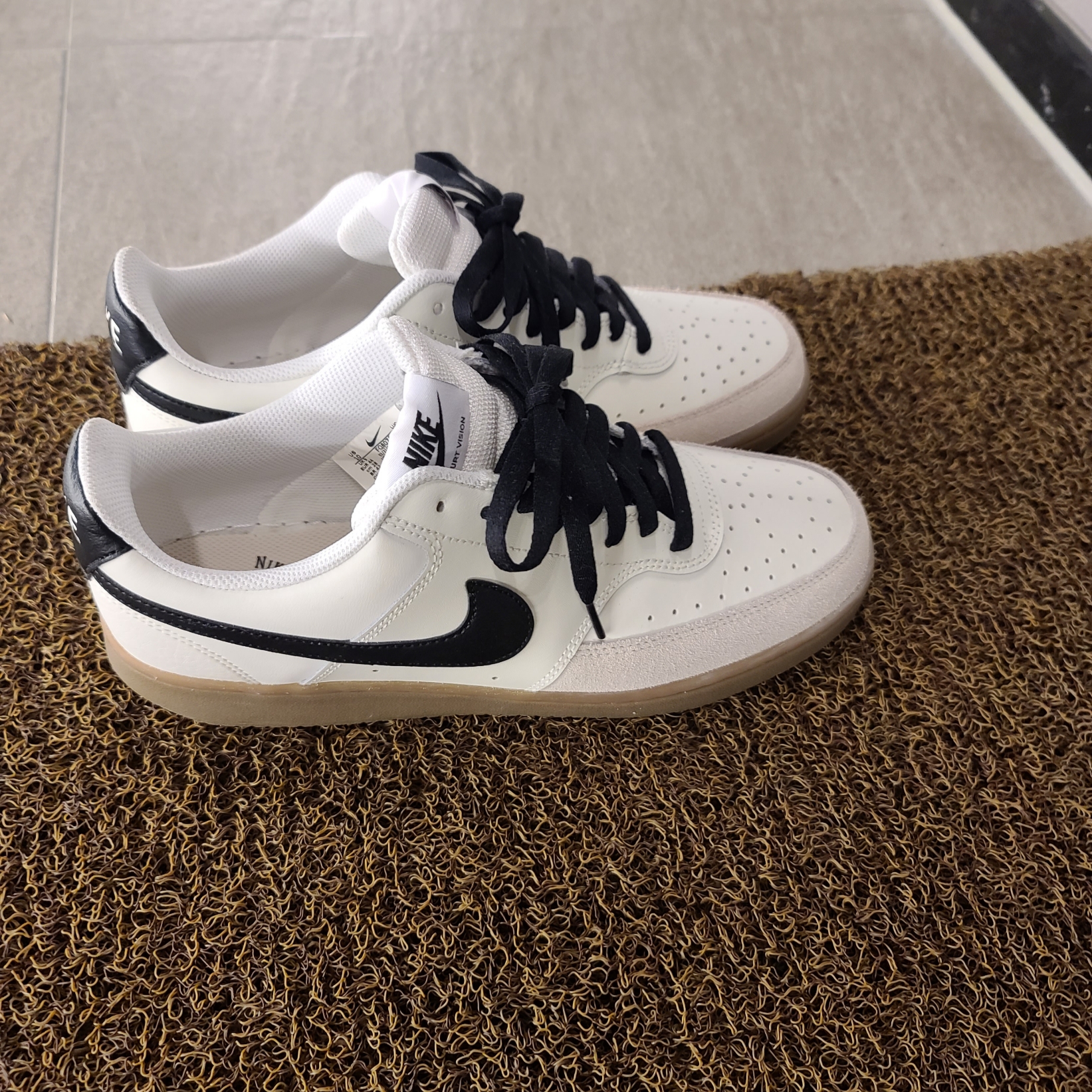 Nike Court Vision Low Sail Light Orewood Brown 착용 스타일 - 7