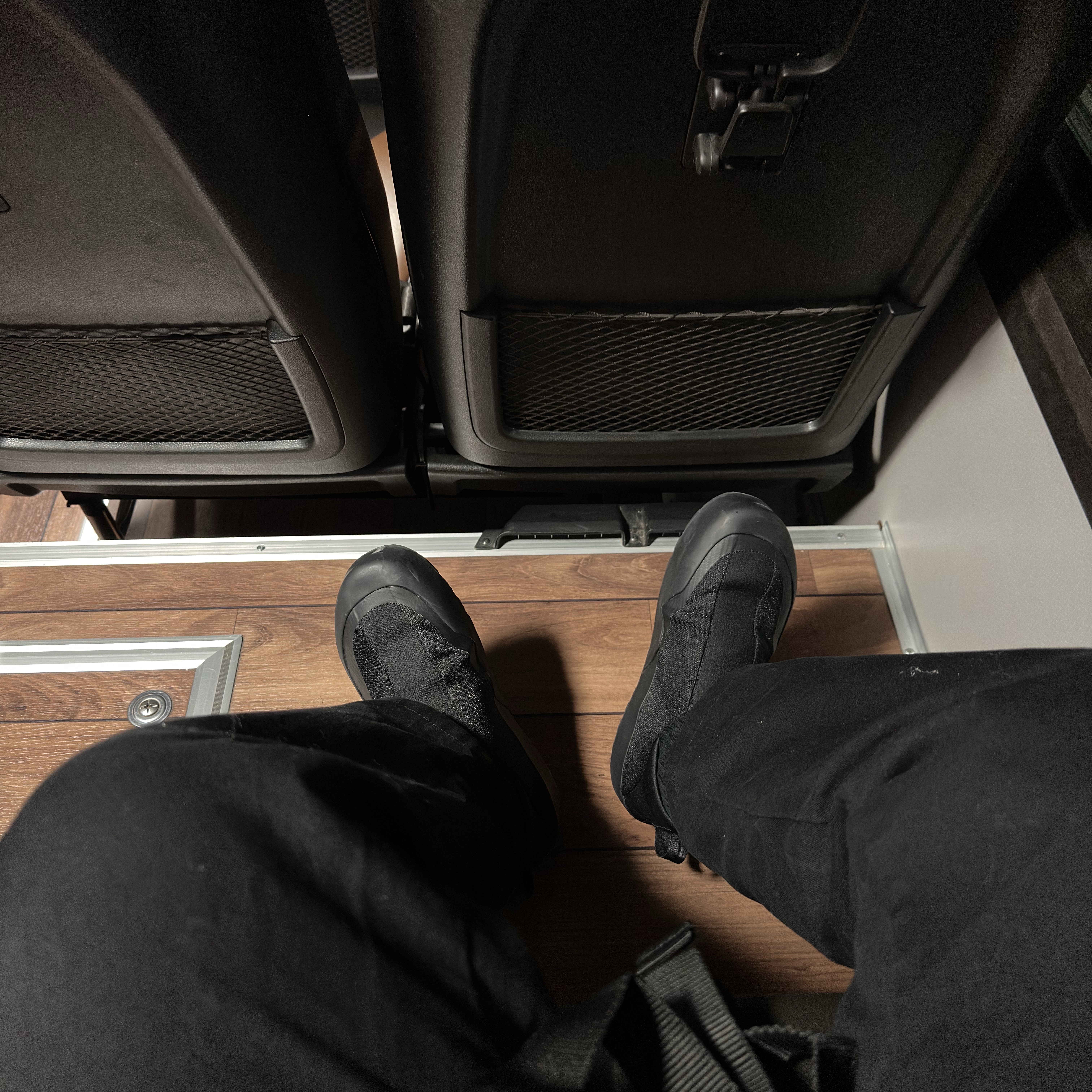 Arc'teryx Kragg Black 착용 스타일
