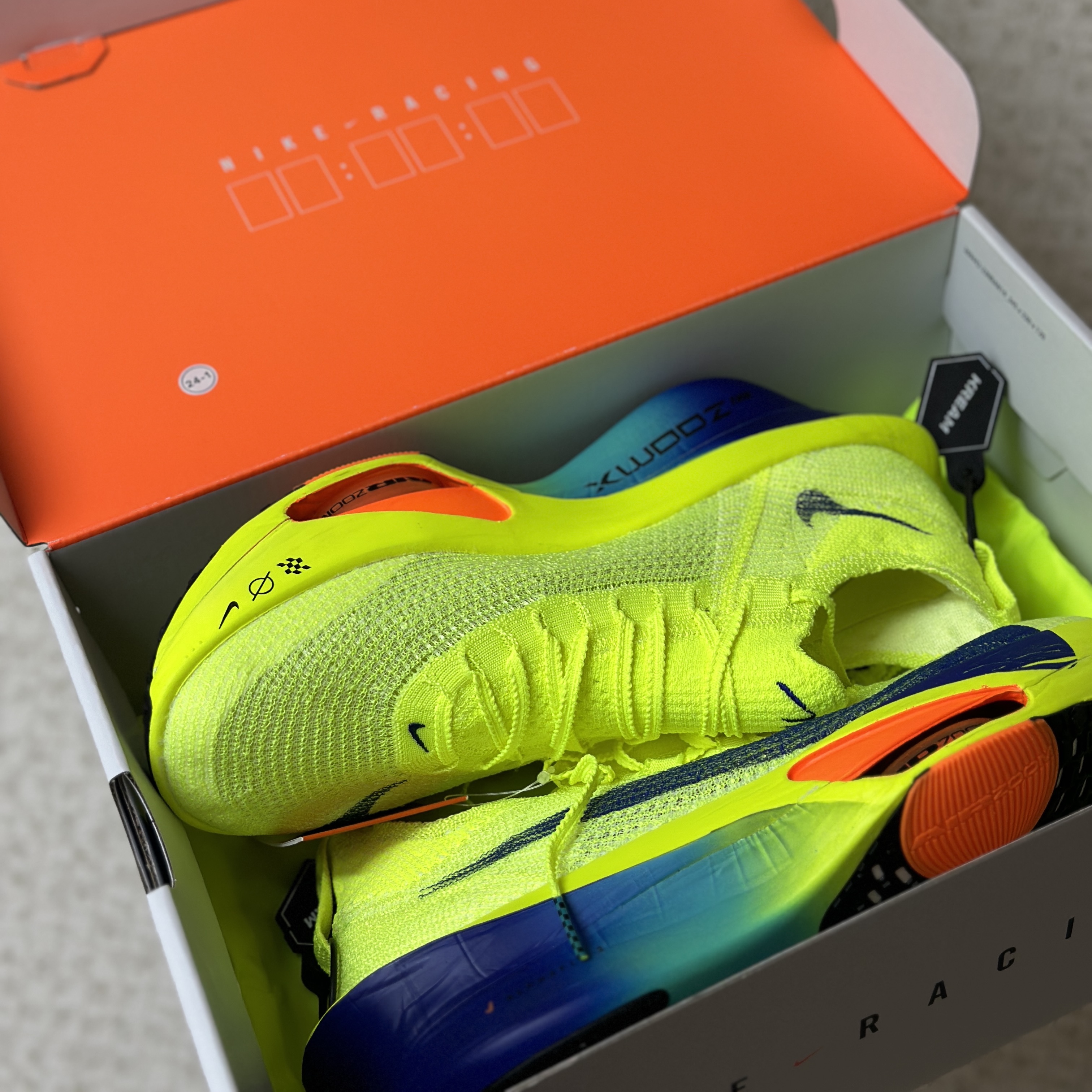 Nike Air Zoom Alphafly Next% 3 Volt 착용 스타일