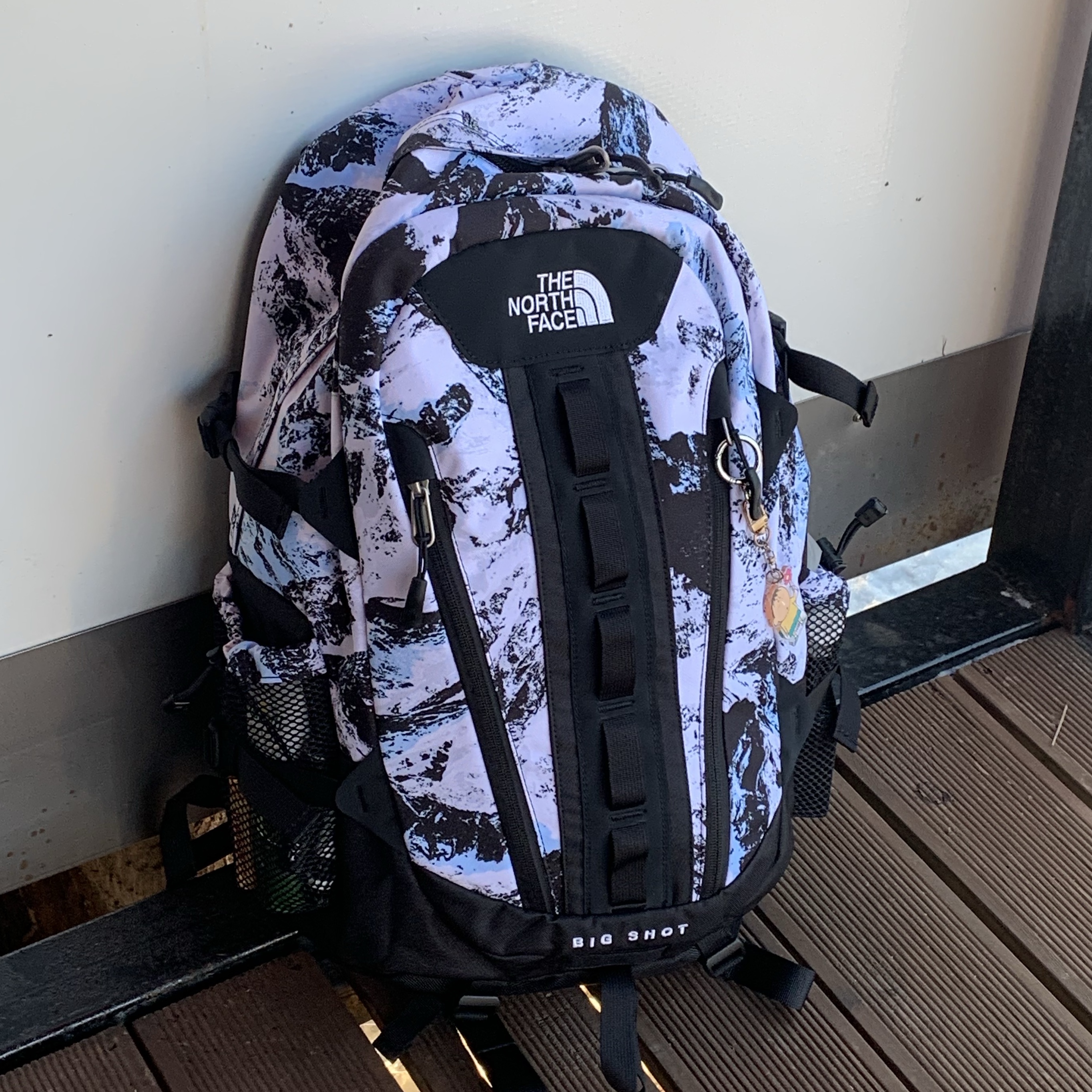 The North Face Big Shot White 착용 스타일