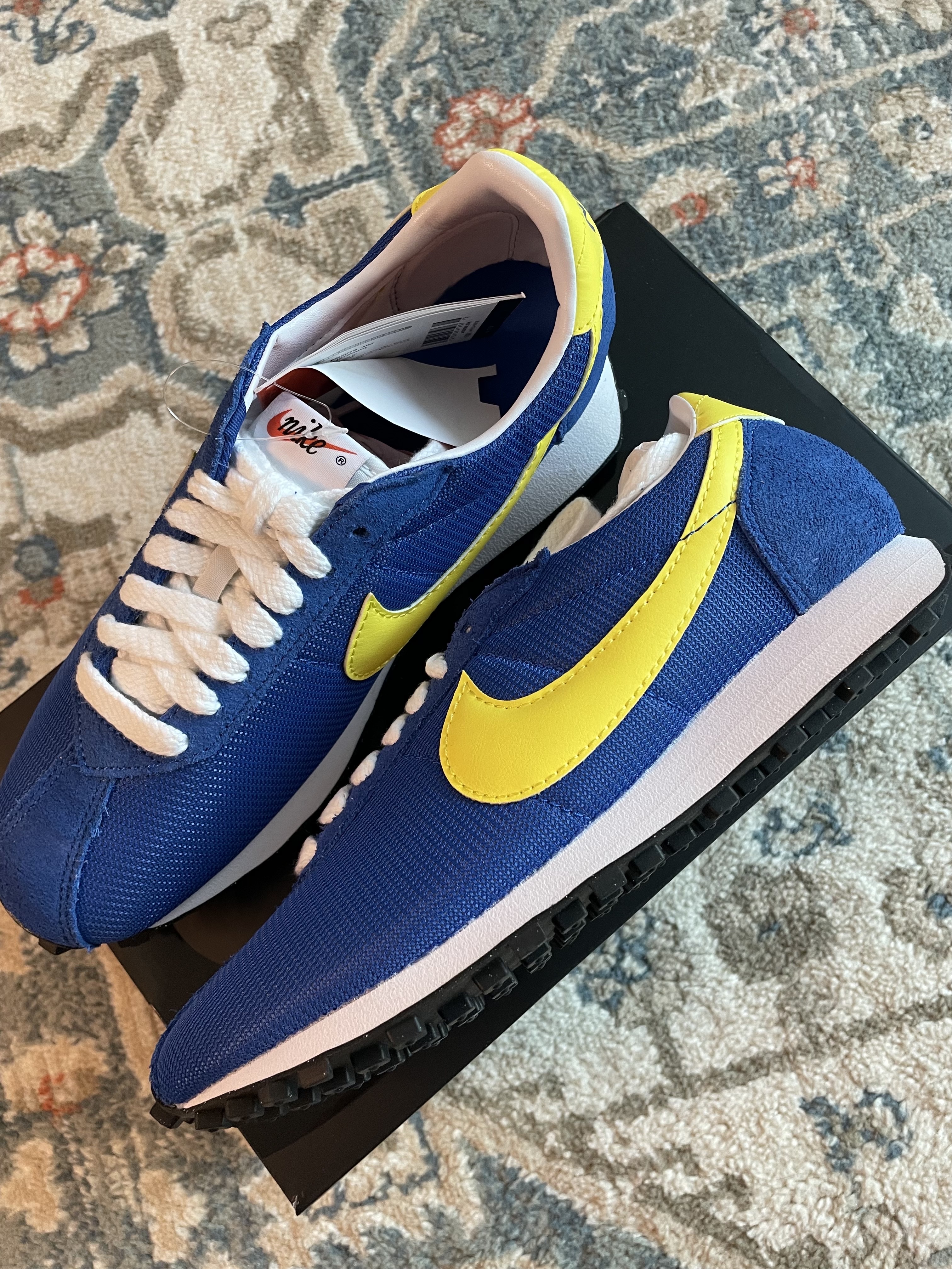 Nike LD-1000 SP Game Royal and Opti Yellow 착용 스타일 - 1