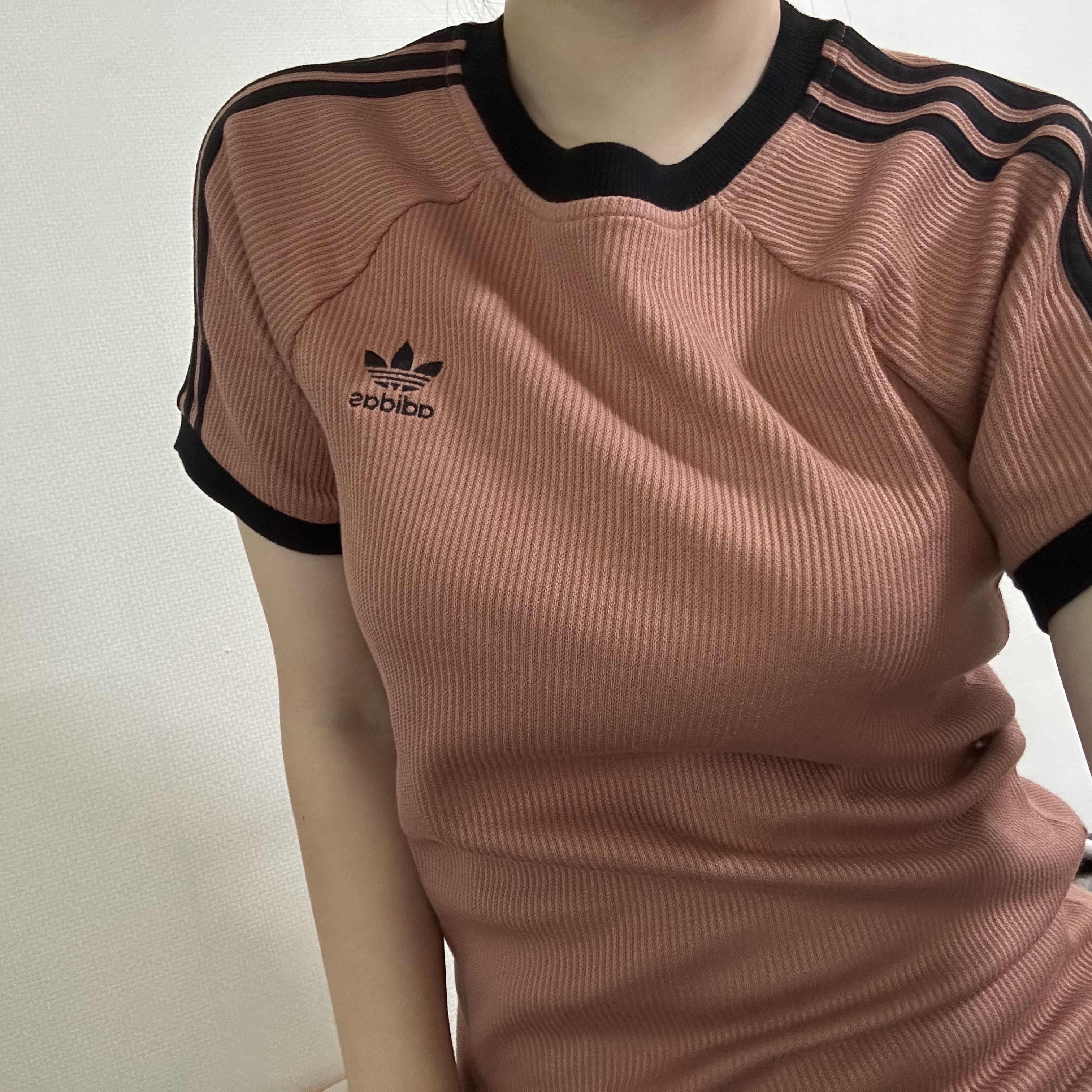 (W) Adidas 3-Stripes Slim T-Shirt Clay Strata - KR Sizing 착용 스타일 - 1