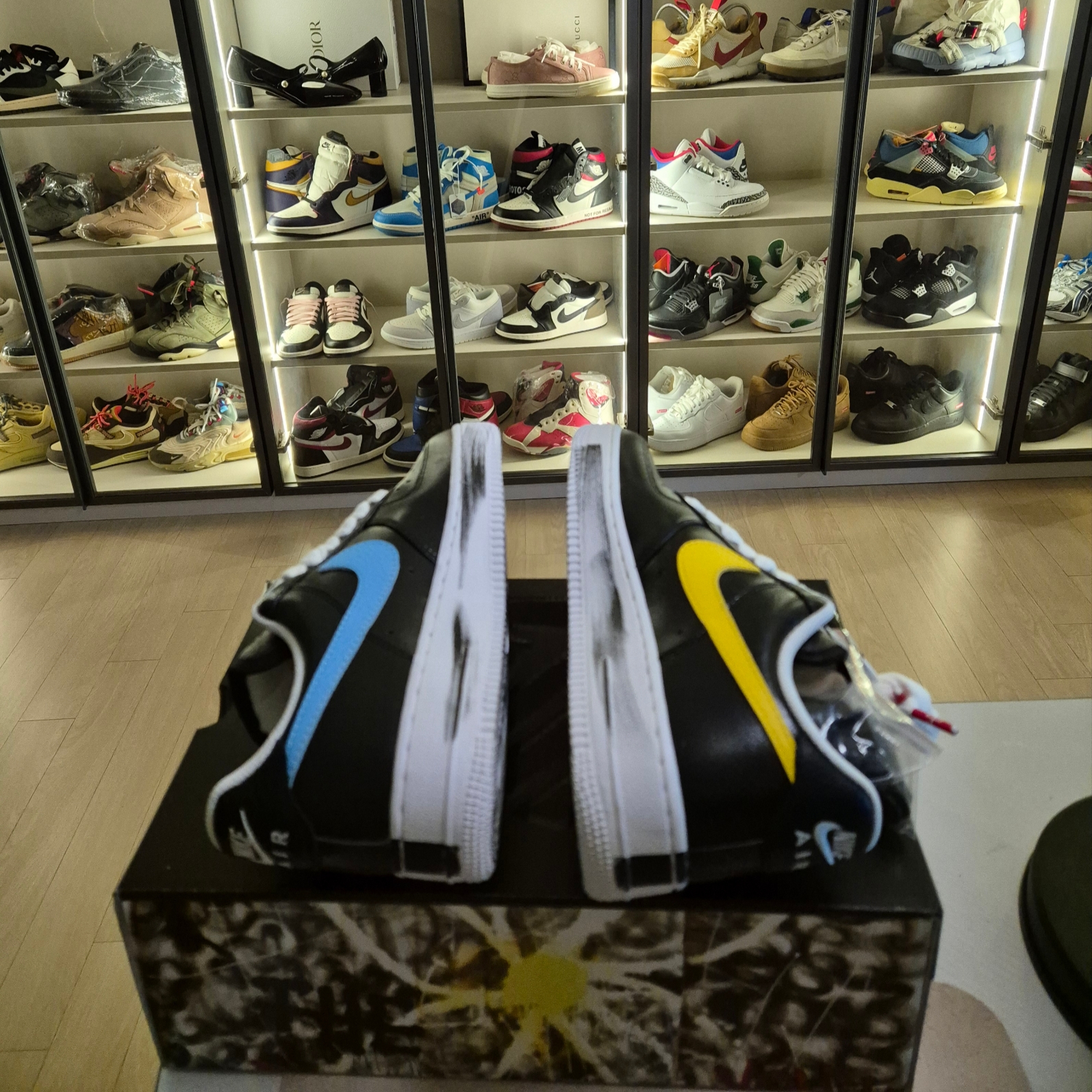 Nike x Peaceminusone Air Force 1 Low Para-Noise 3.0 Black and Multicolor 착용 스타일 - 5