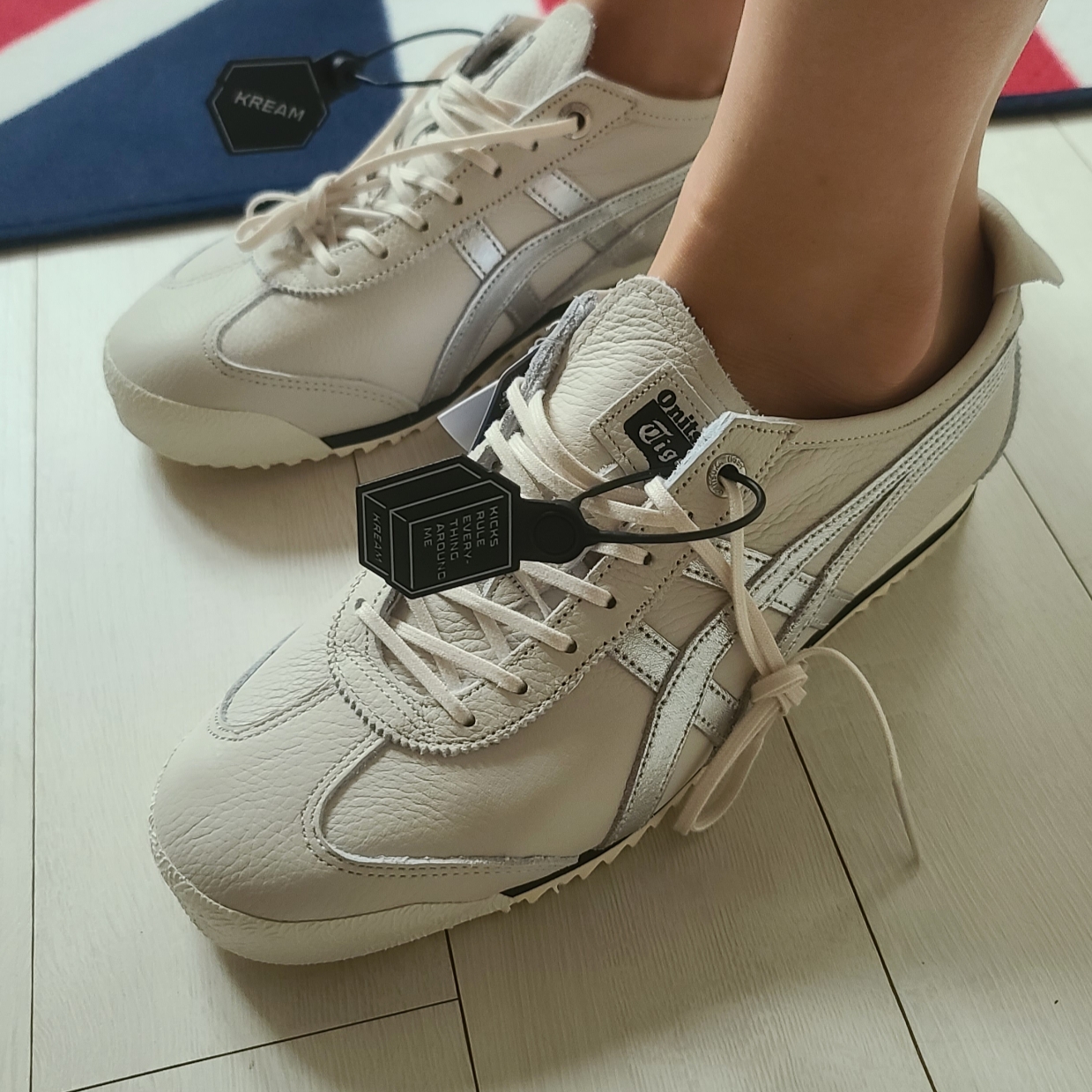 Onitsuka Tiger Mexico 66 SD Birch Silver 착용 스타일