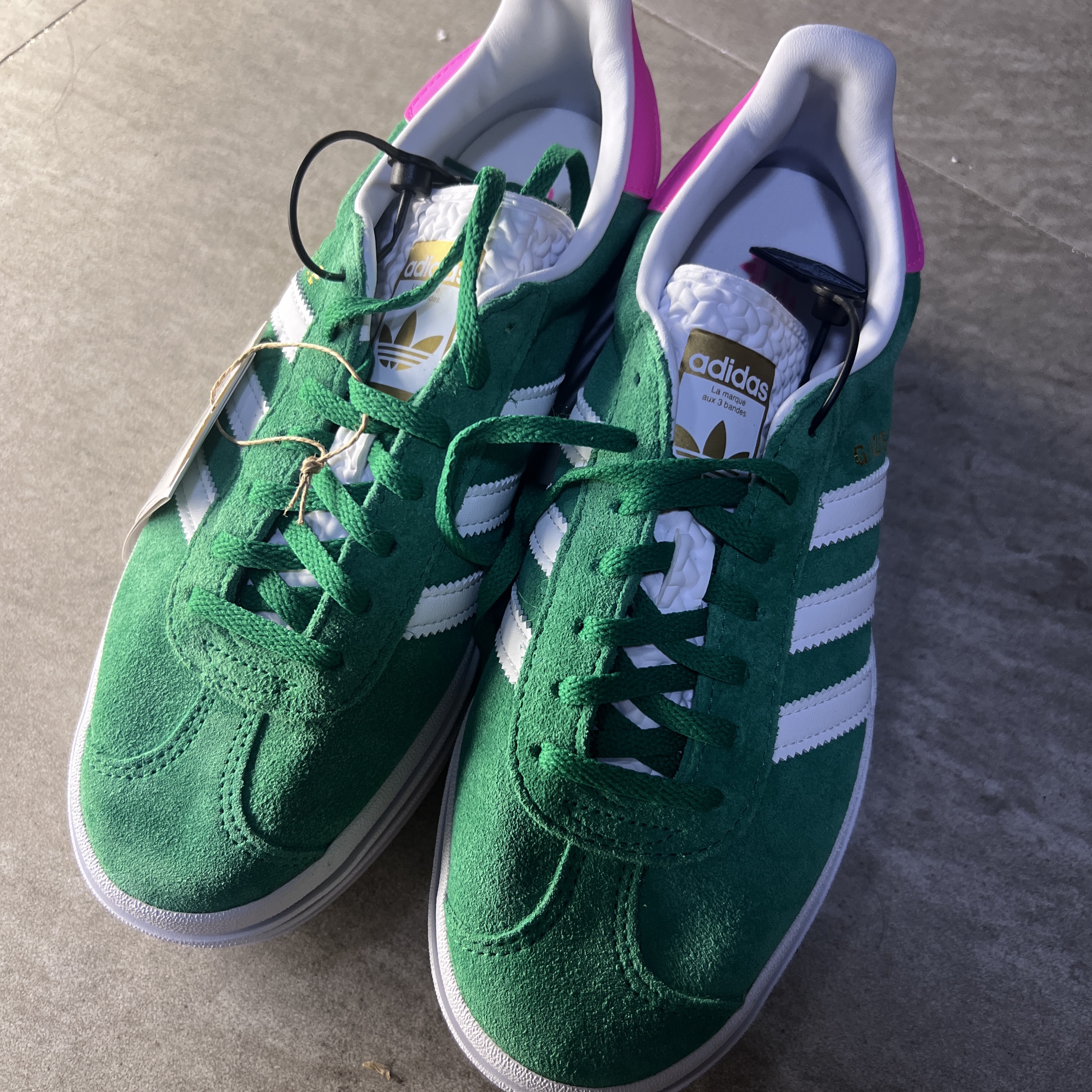 (W) Adidas Gazelle Bold Green Cloud White 착용 스타일 - 3