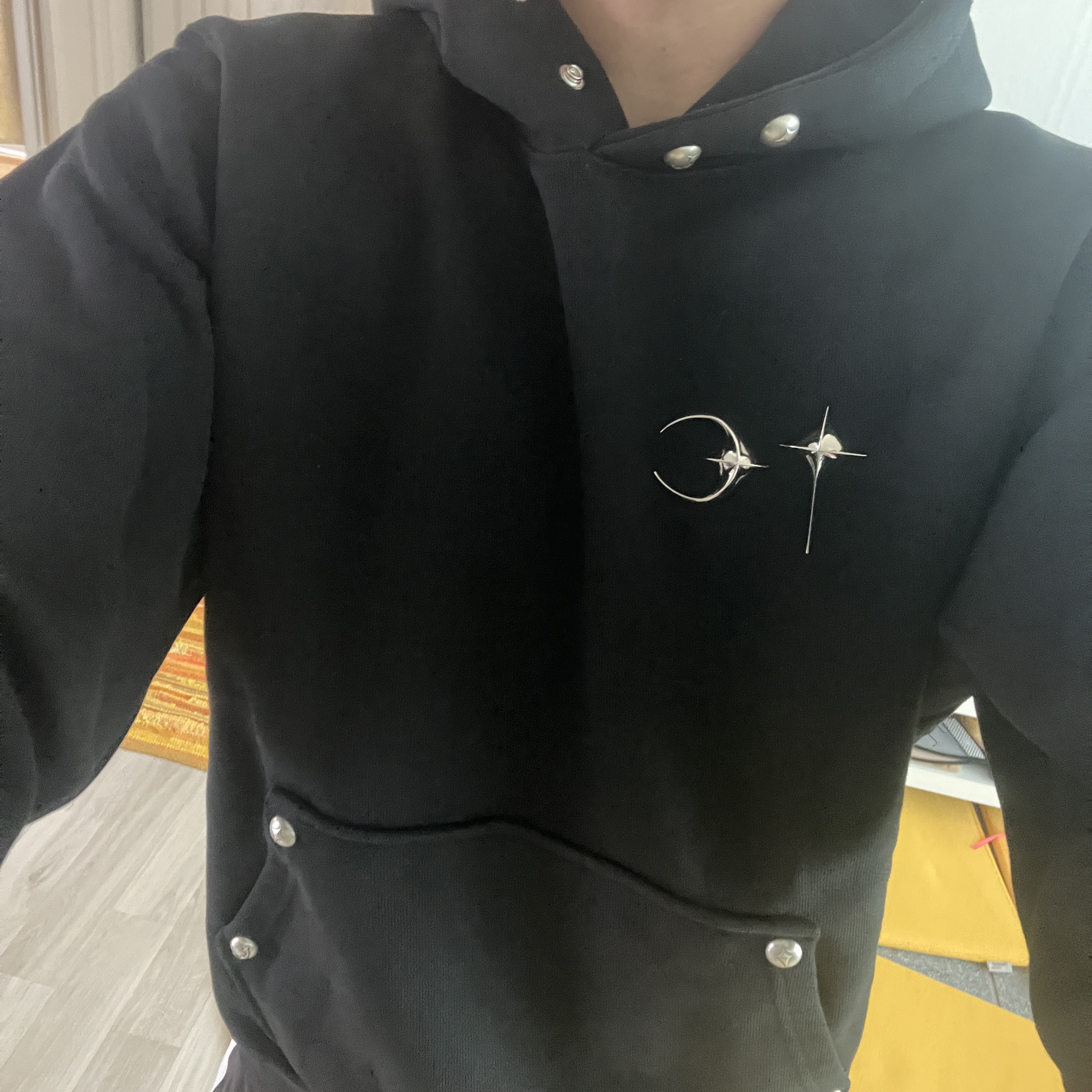 Thug Club Armor Hoodie Black 착용 스타일