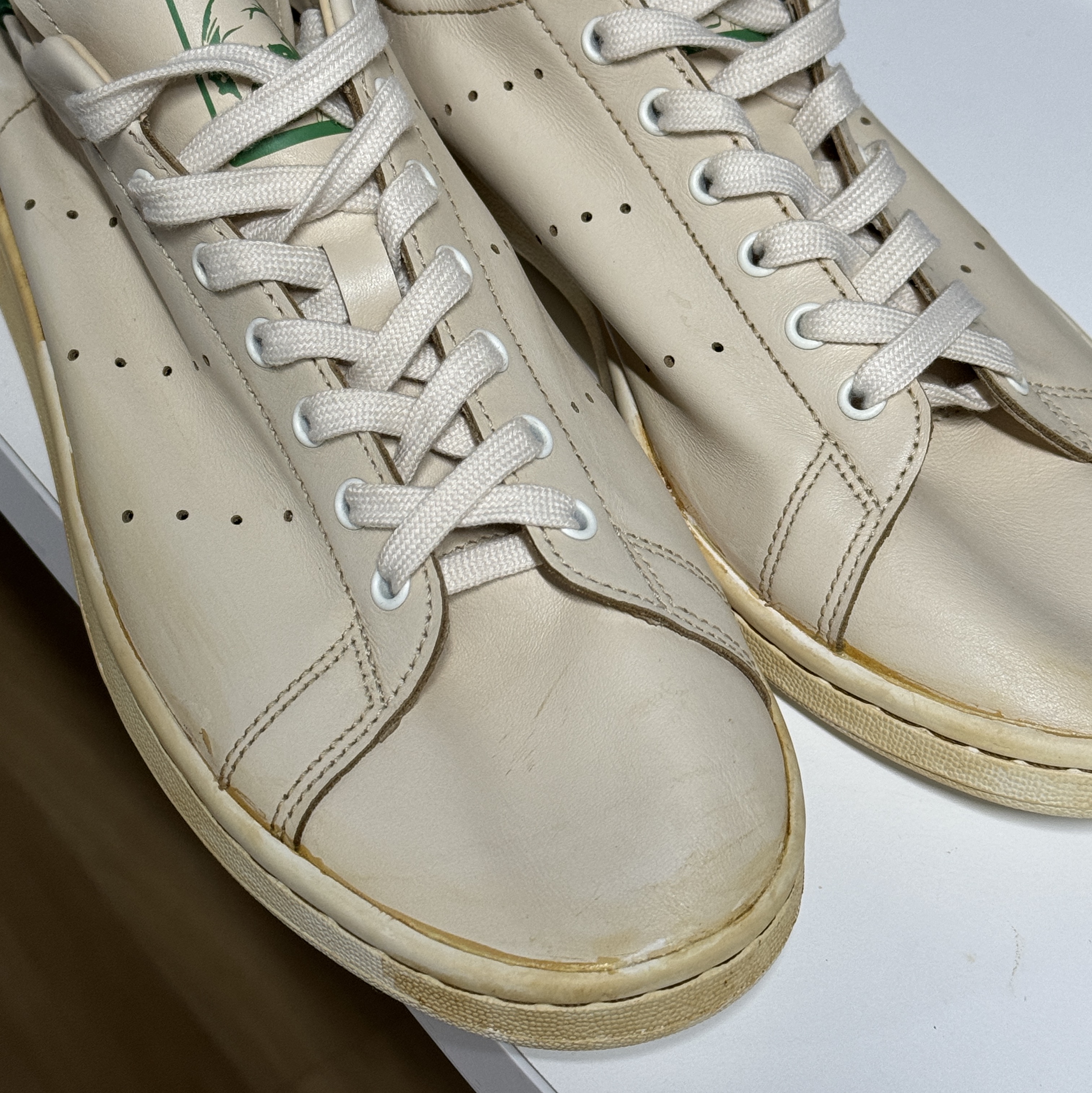 Adidas Stan Smith Decon Cloud White Green 착용 스타일 - 1