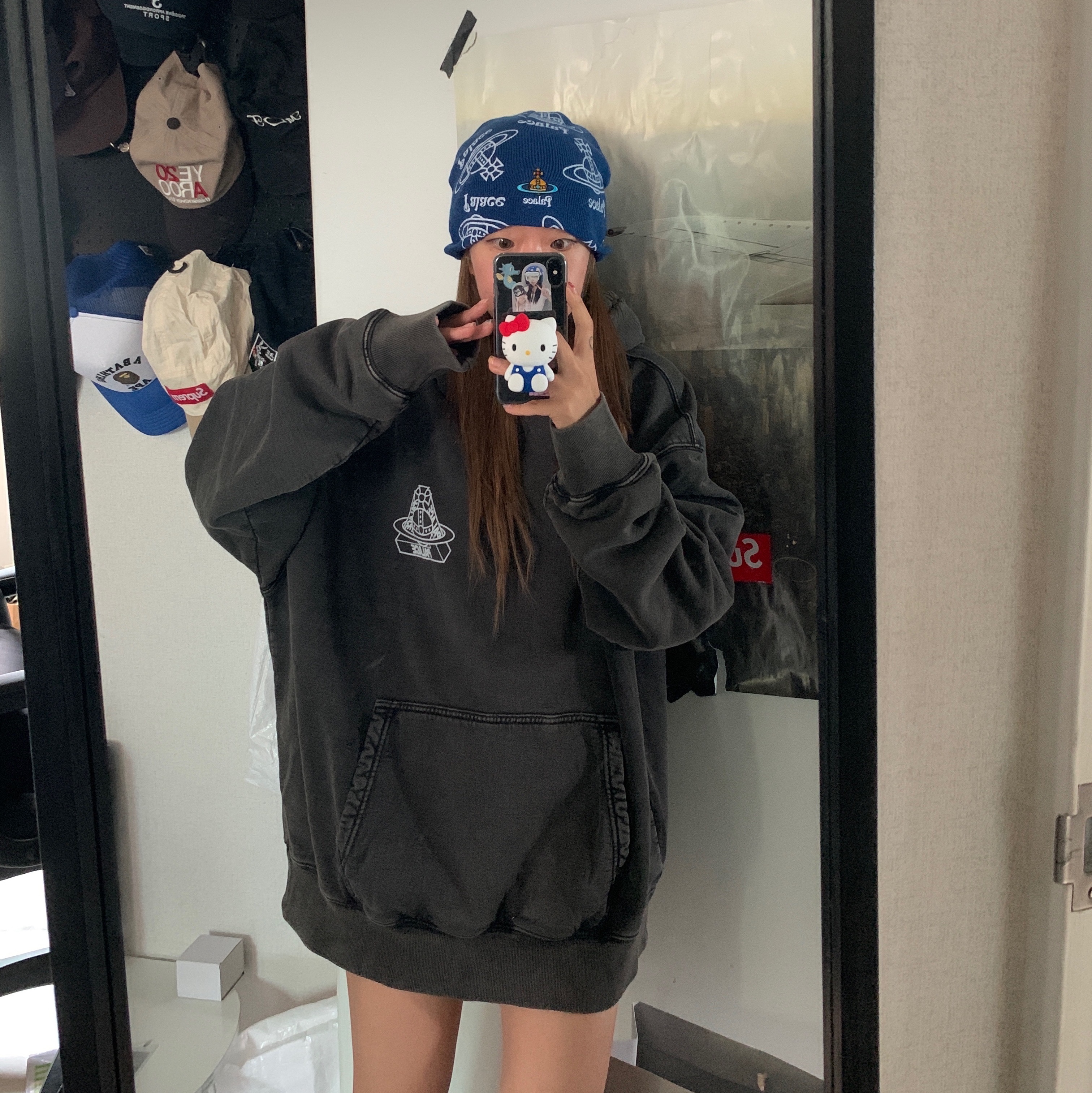Palace x Vivienne Westwood Hood Black - 24FW, Palace x Vivienne Westwood Jersey Beanie Indigo - 24FW 착용 스타일