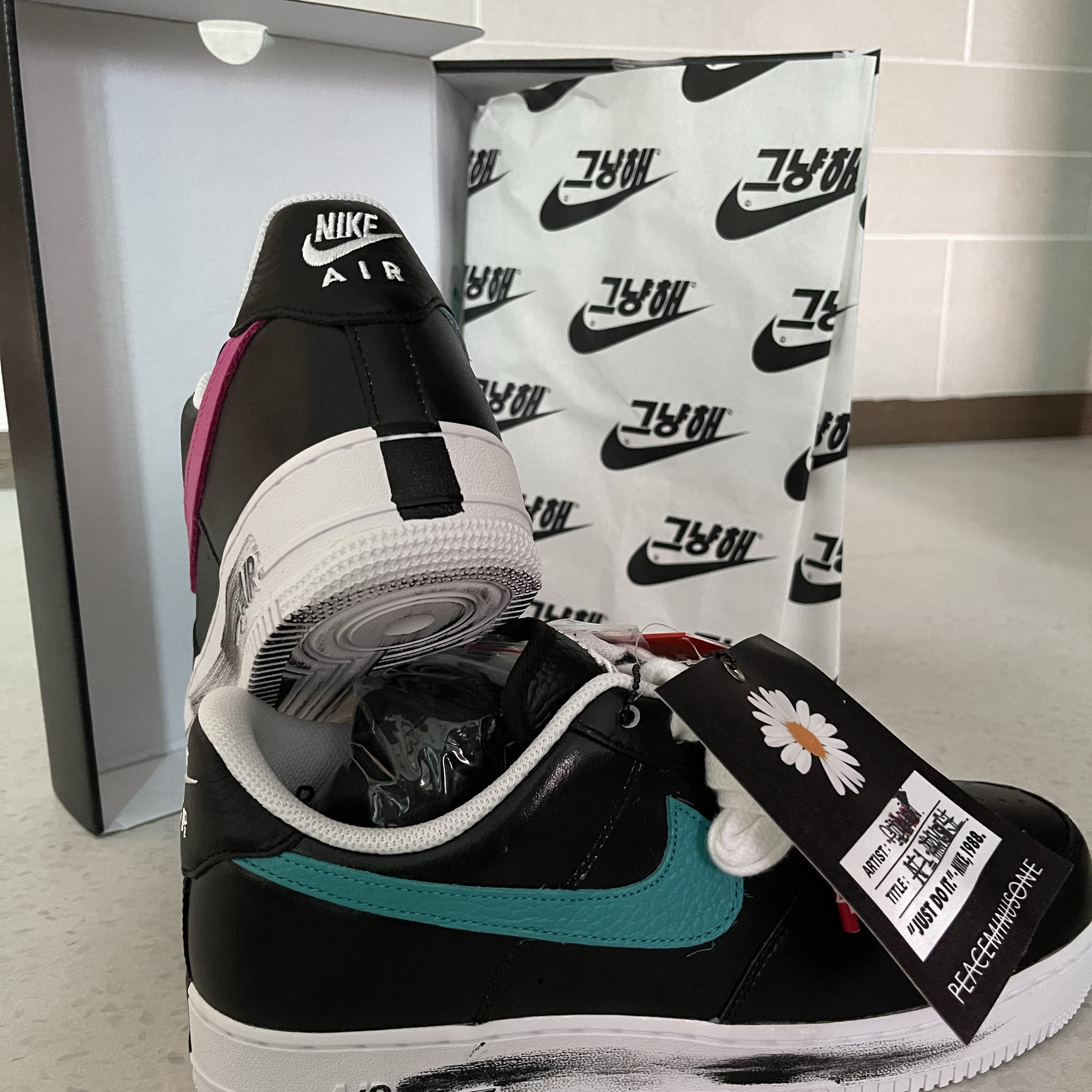 Nike x Peaceminusone Air Force 1 Low Para-Noise 3.0 Black and Multicolor 착용 스타일 - 3