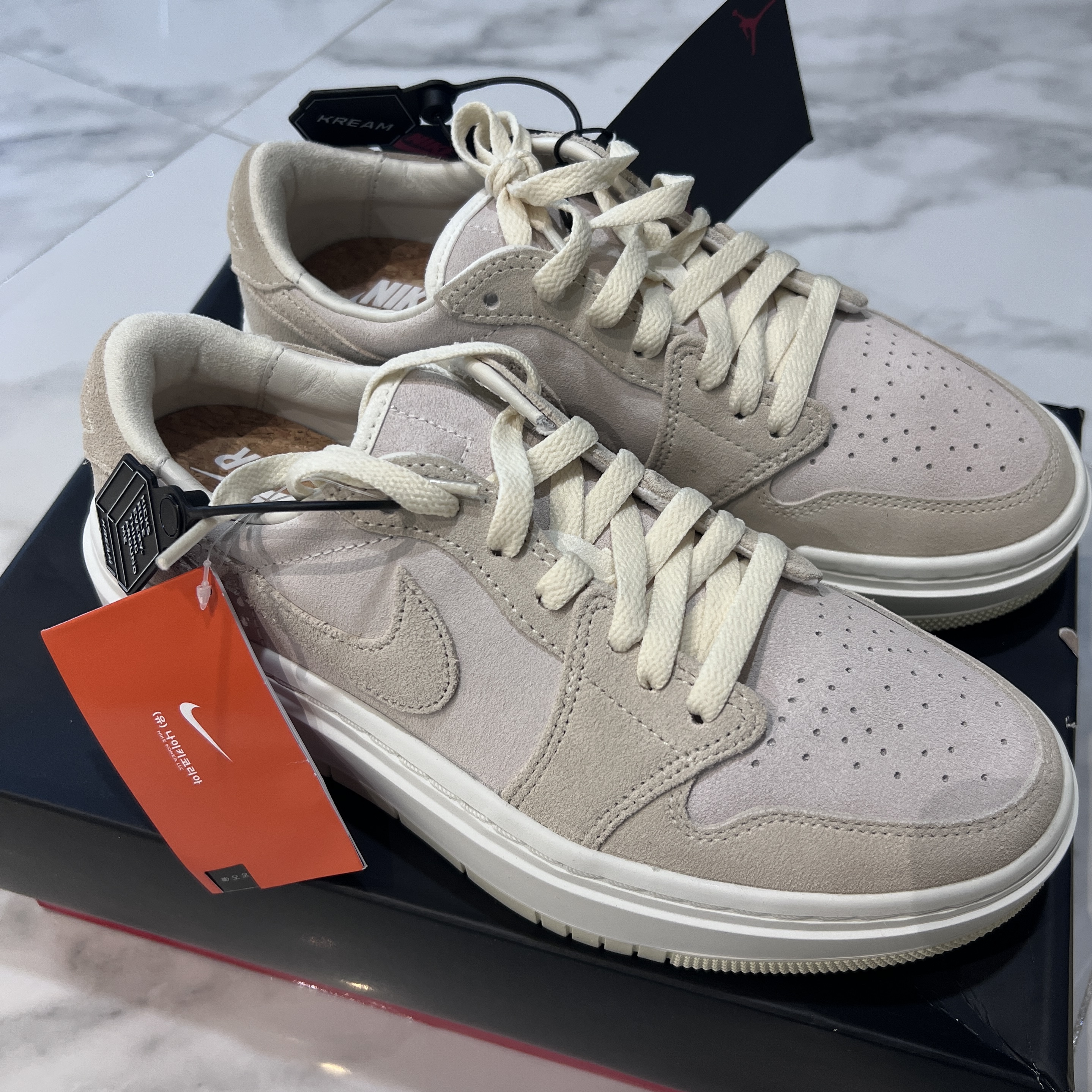 (W) Jordan 1 Elevate Low Coconut Milk 착용 스타일 - 4