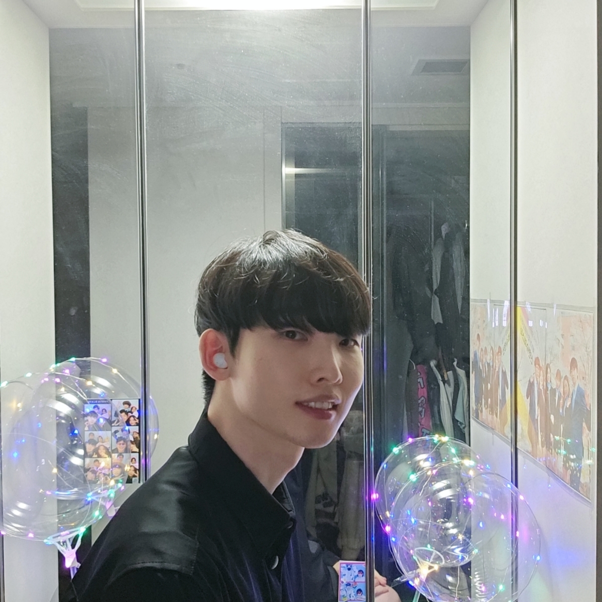 Prada Re-Nylon Shirt Black 착용 스타일 - 2