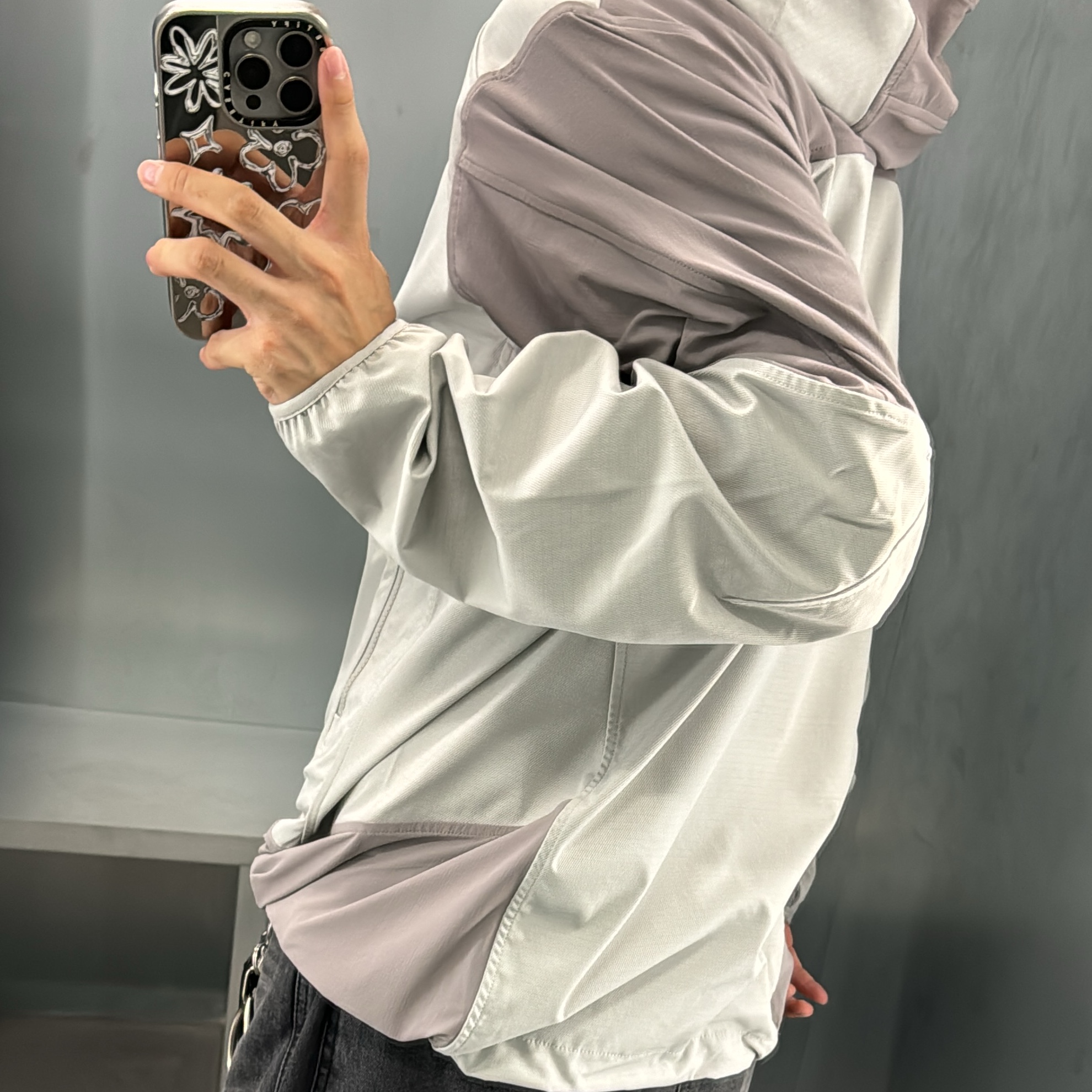 Sansan Gear Insulation Jacket Grey 착용 스타일 - 2