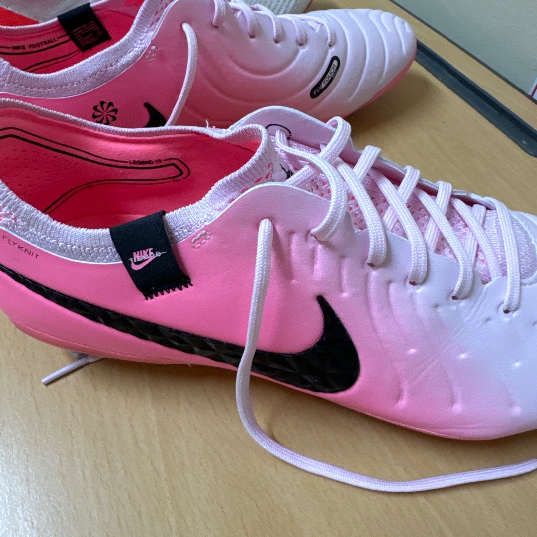 Nike Tiempo Legend 10 Elite AG Pink Foam Black 착용 스타일