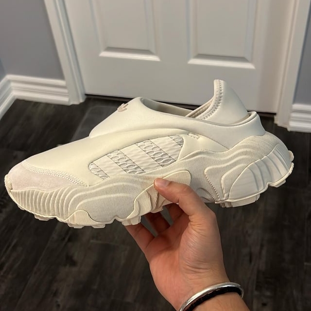 Adidas Rovermule Adventure Cream White 착용 스타일 - 1