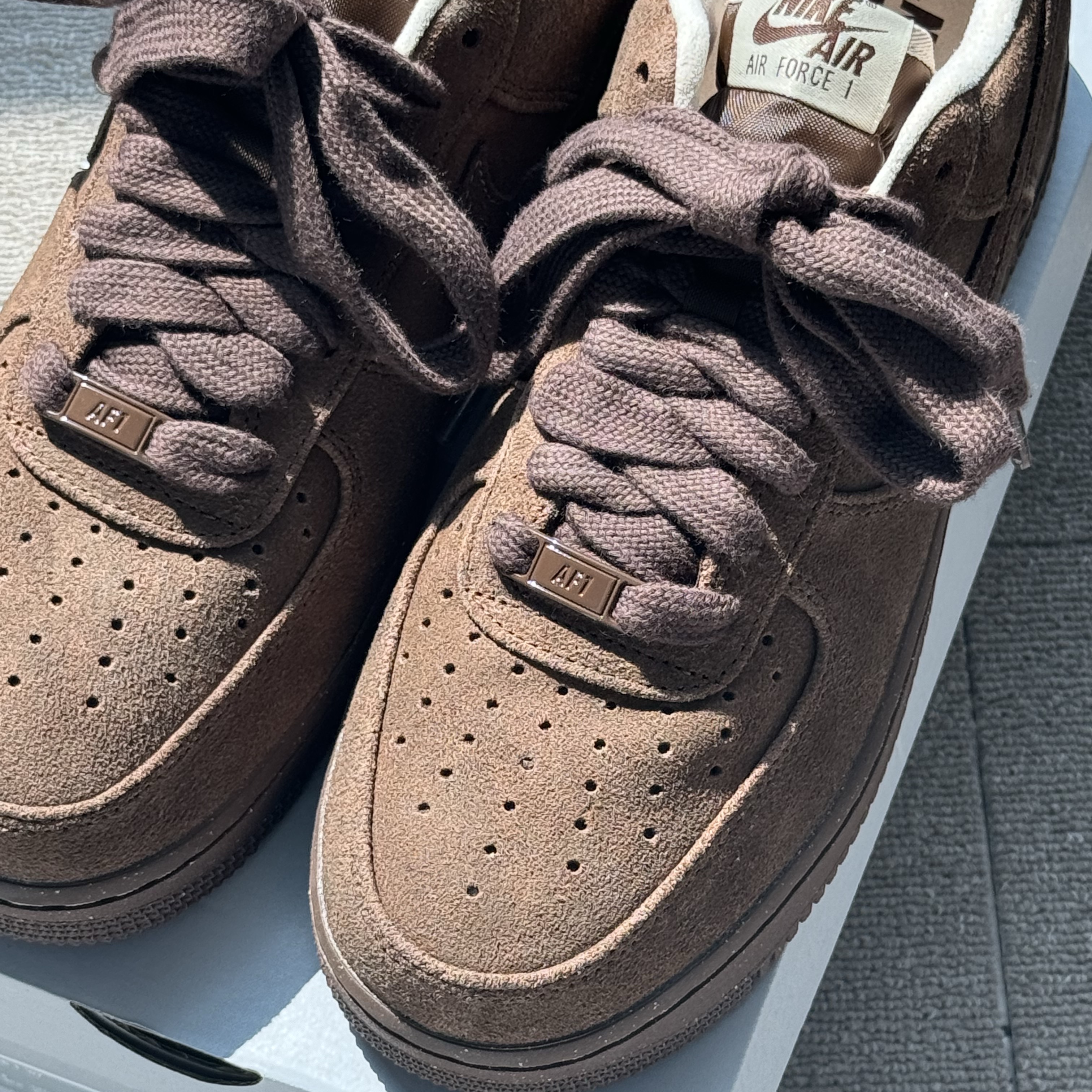 (W) Nike Air Force 1 '07 Cacao Wow 착용 스타일