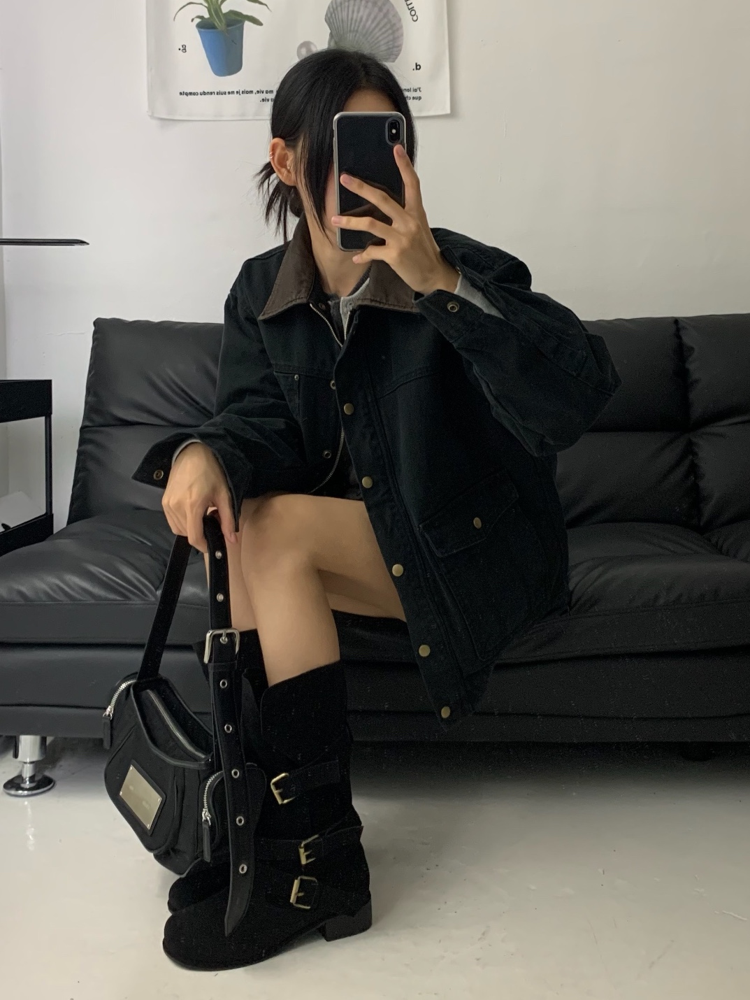Matin Kim Madeleine Round Bag Black 착용 스타일 - 4