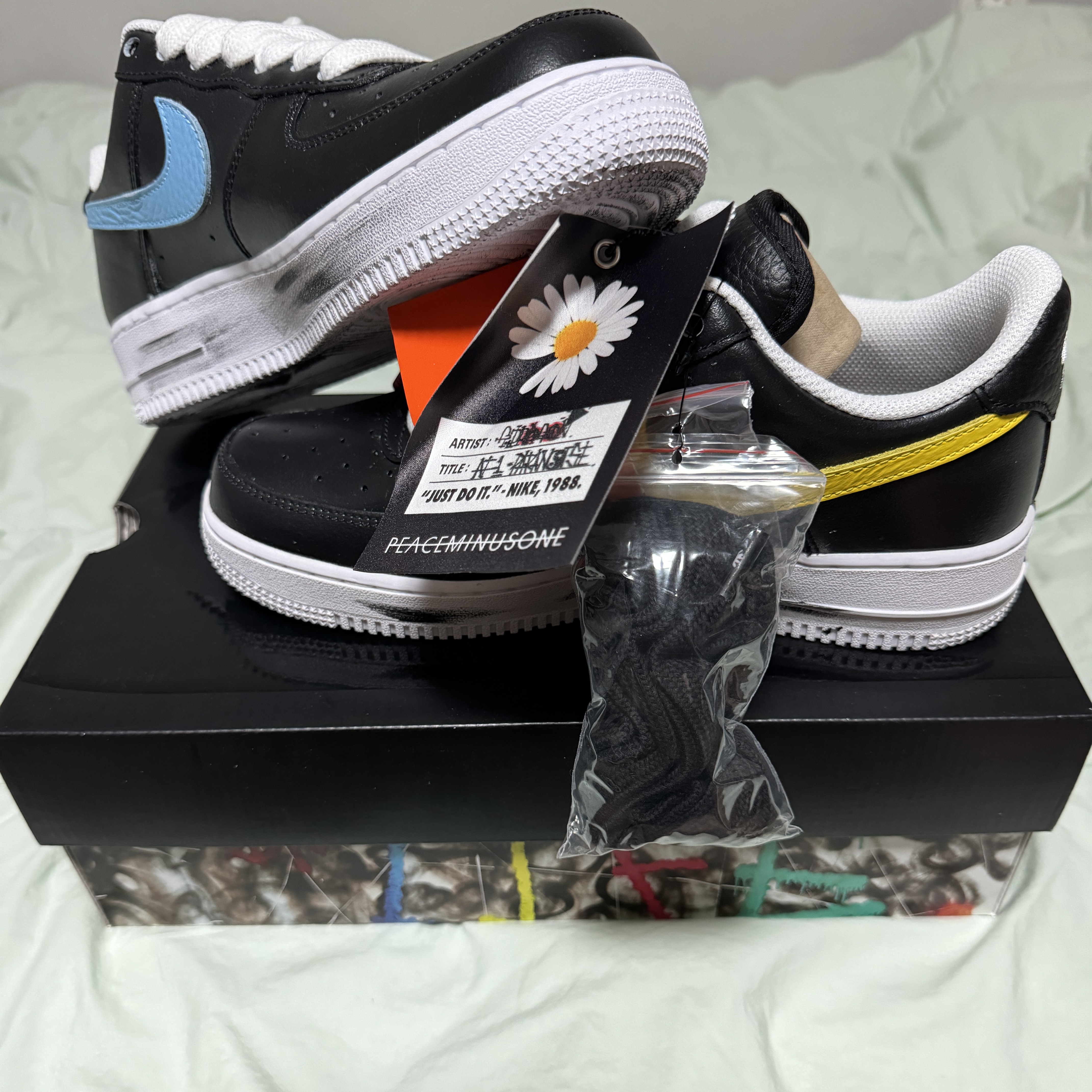 Nike x Peaceminusone Air Force 1 Low Para-Noise 3.0 Black and Multicolor 착용 스타일