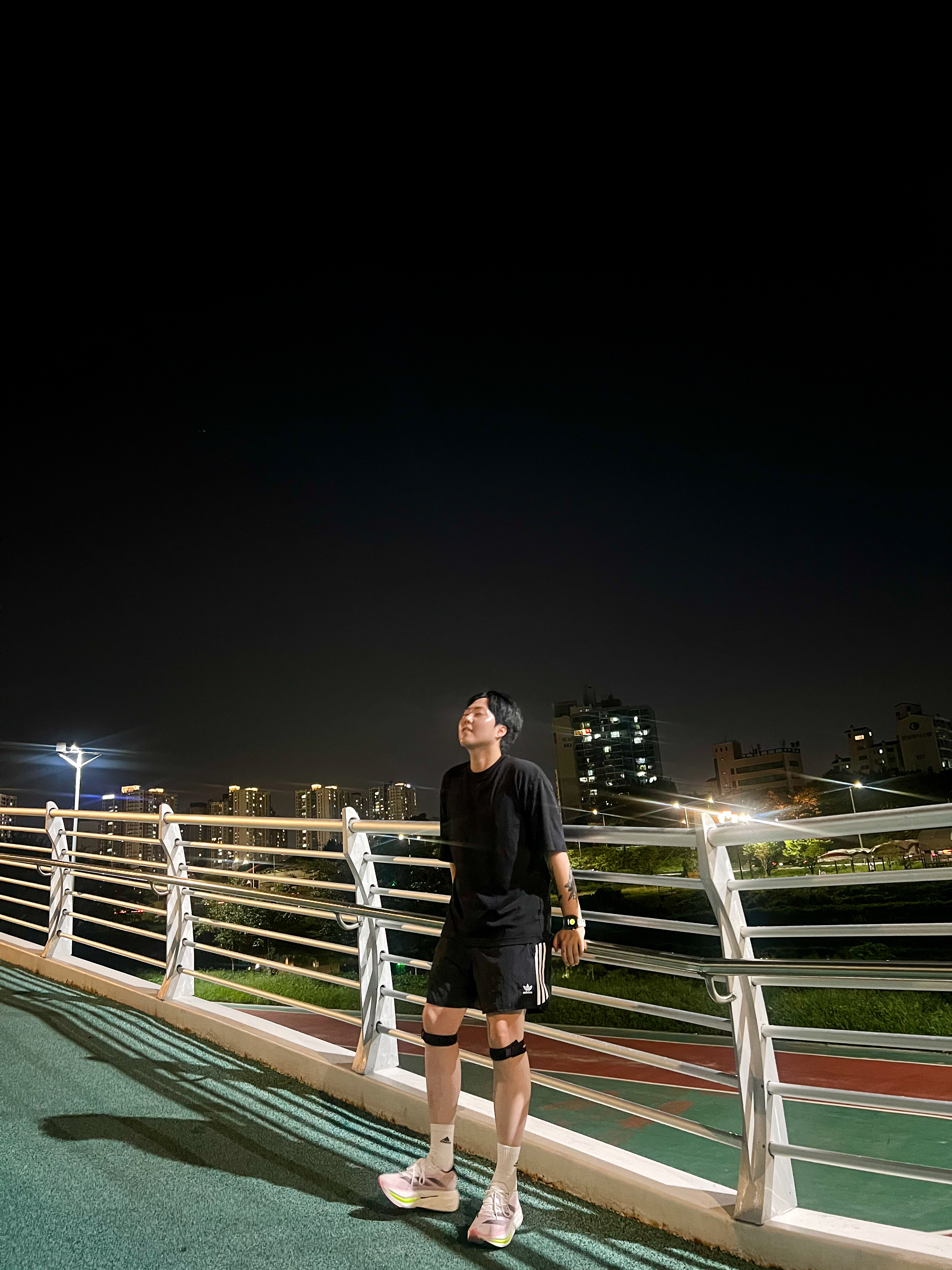 Adidas Adizero Prime X 2 Strung Ivory Spark, (W) Adidas Adizero Essential Running Split Shorts Black - KR Sizing 착용 스타일 - 1