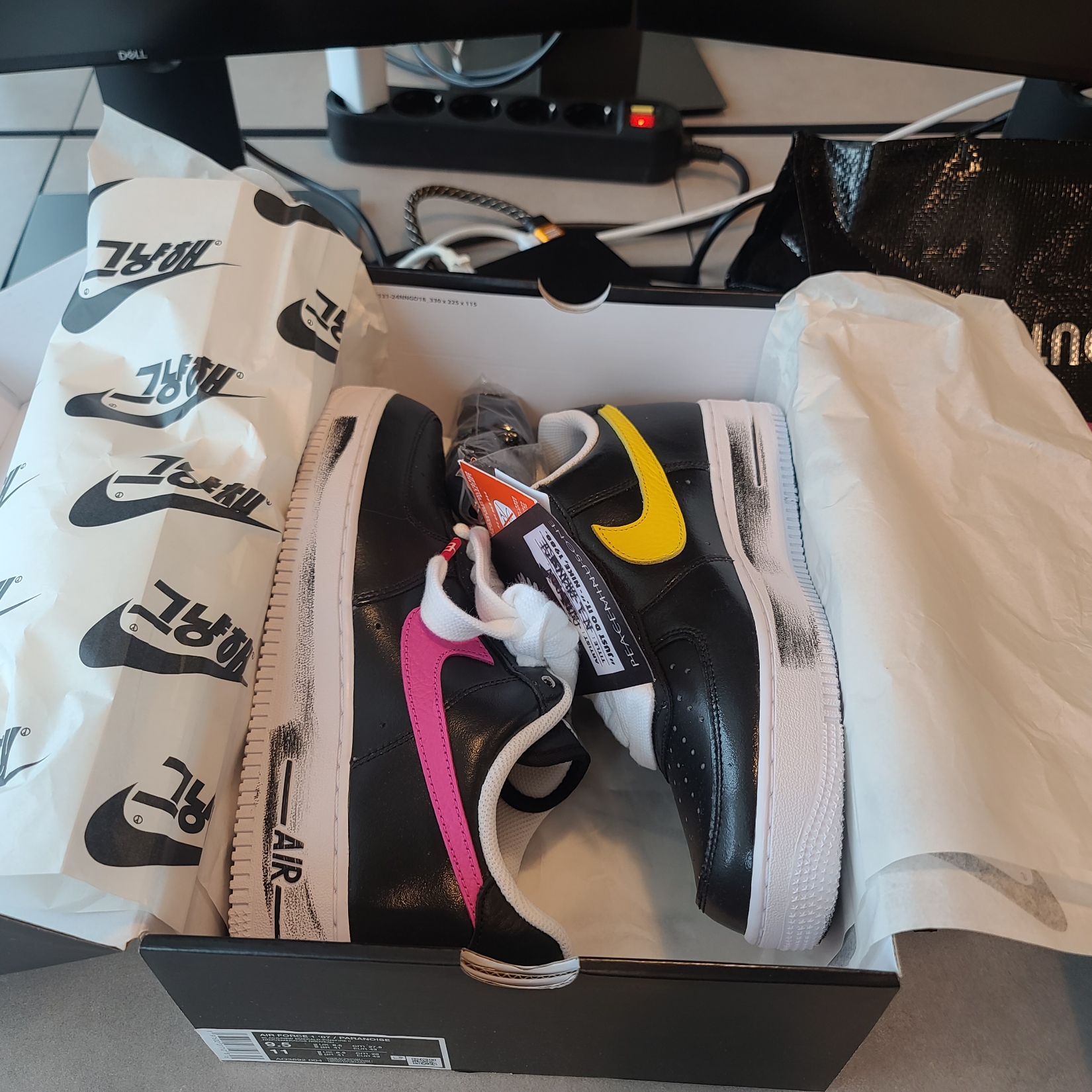 Nike x Peaceminusone Air Force 1 Low Para-Noise 3.0 Black and Multicolor 착용 스타일 - 4