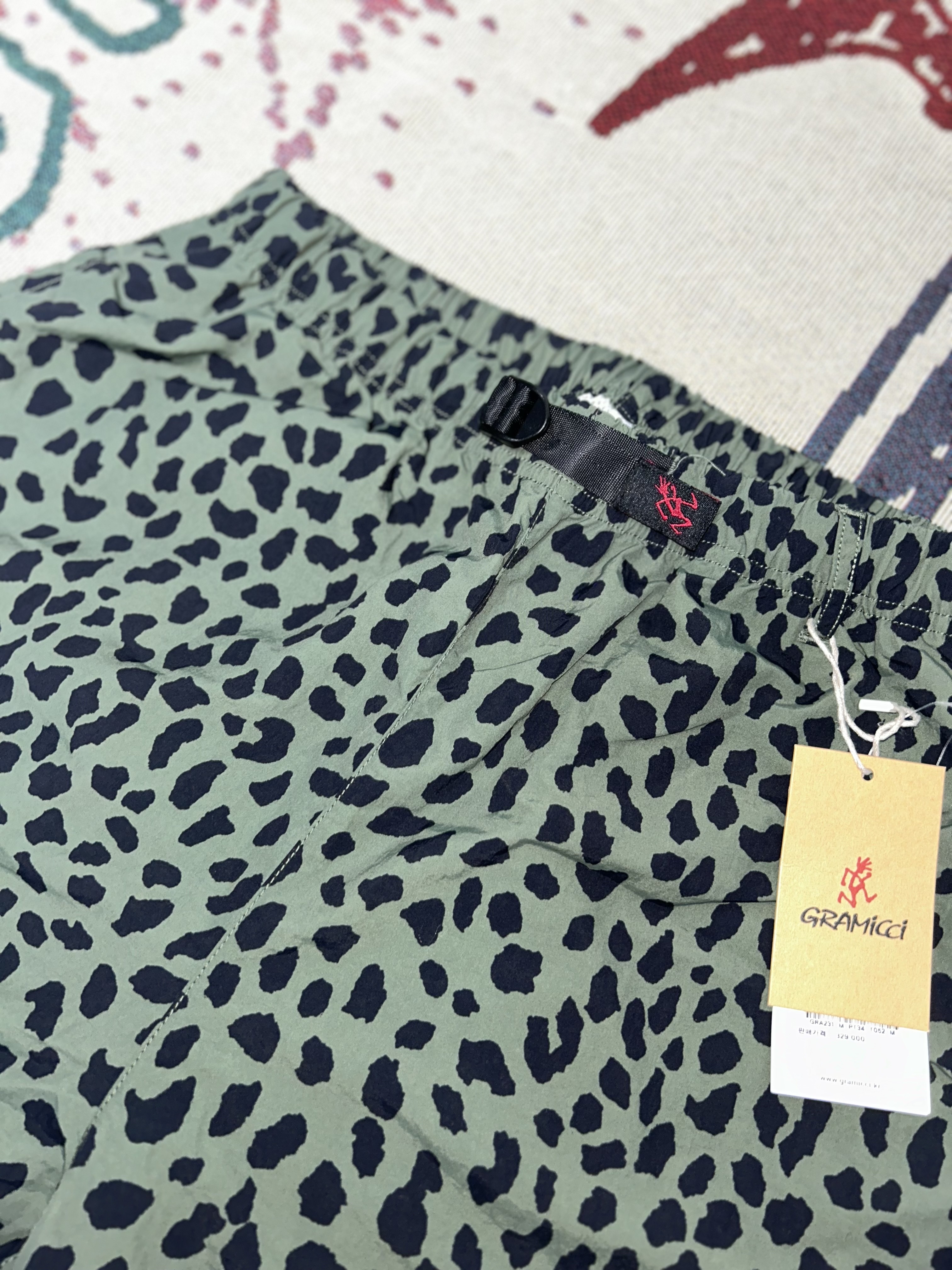 Wacko Maria x Gramicci Track Pants Khaki 착용 스타일 - 3