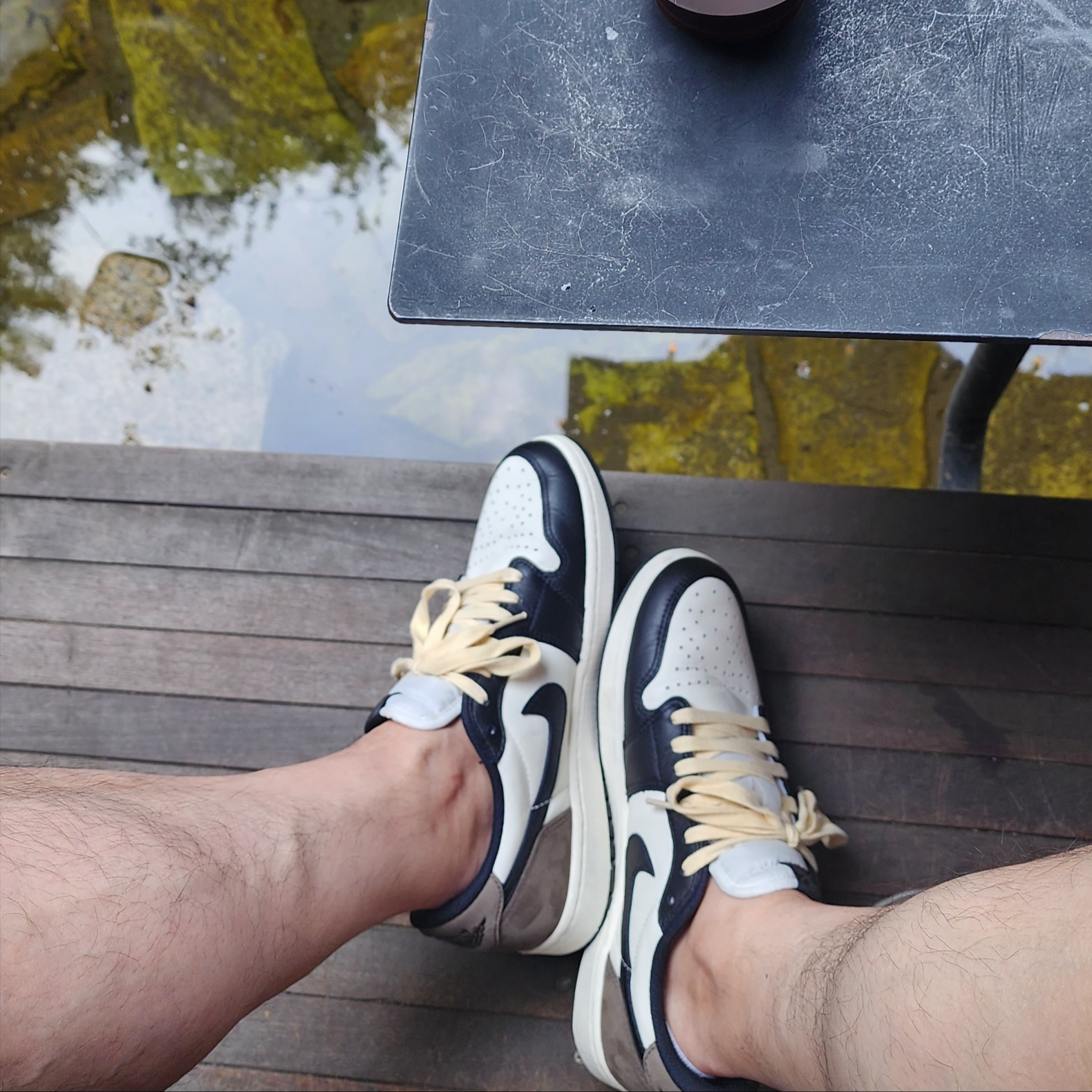 Jordan 1 Retro Low OG Mocha 착용 스타일