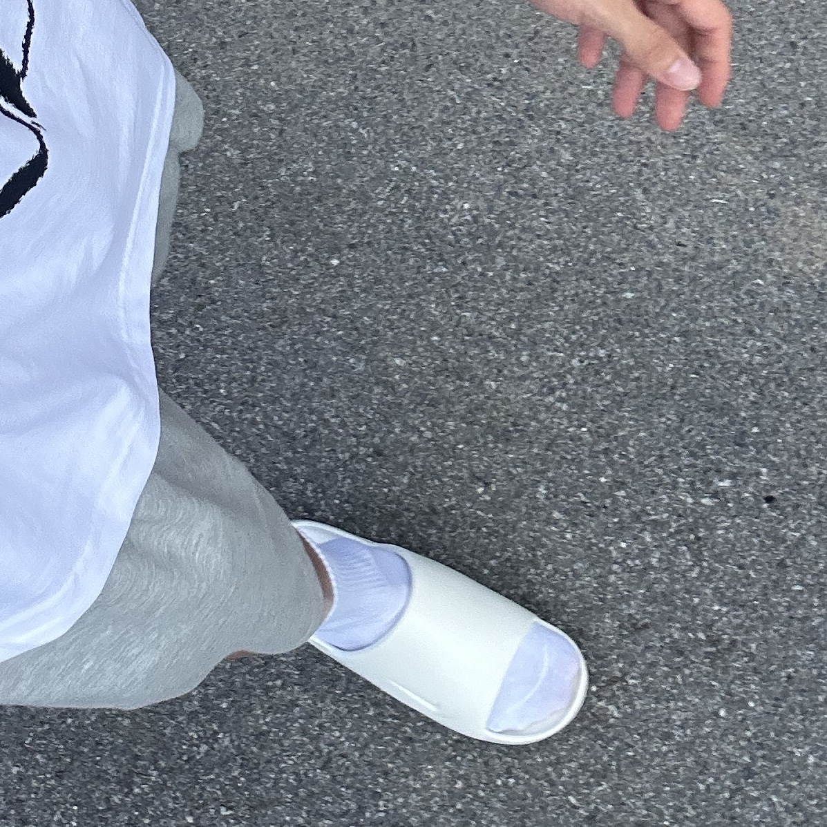 Nike Calm Slide Sail 착용 스타일