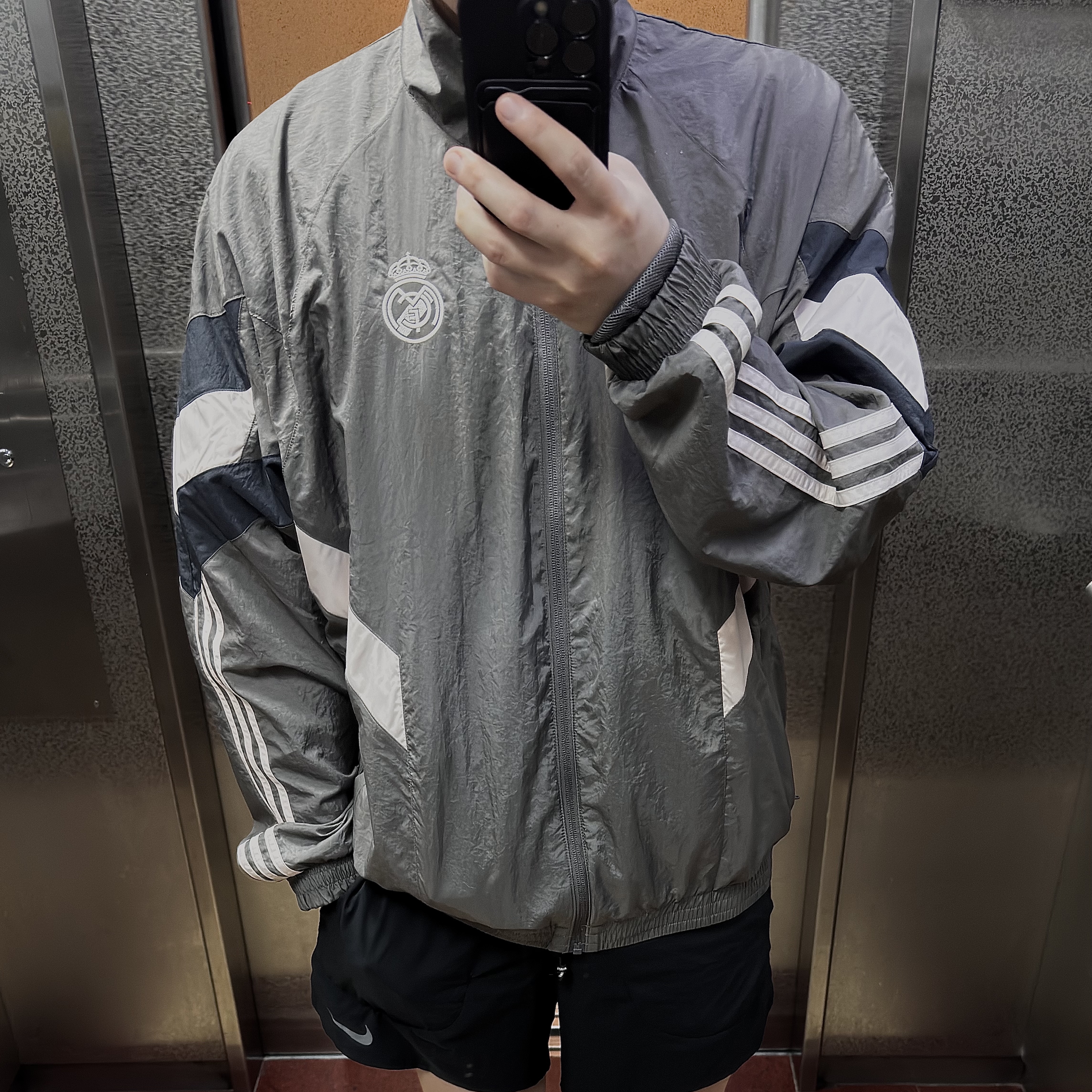 Adidas Real Madrid Originals Track Top Charcoal Grey - US Sizing 착용 스타일