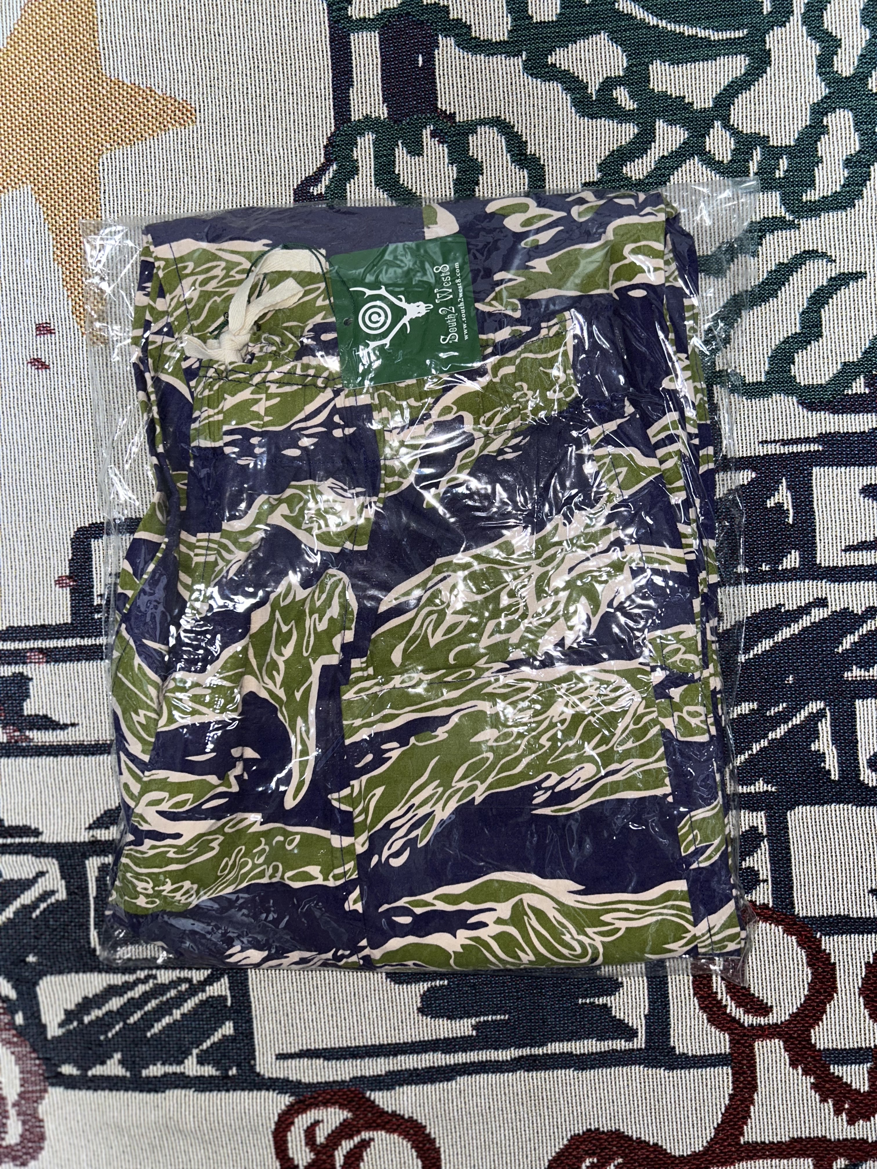 South2 West8 Army String Pant Flannel Purple Tiger 착용 스타일 - 7