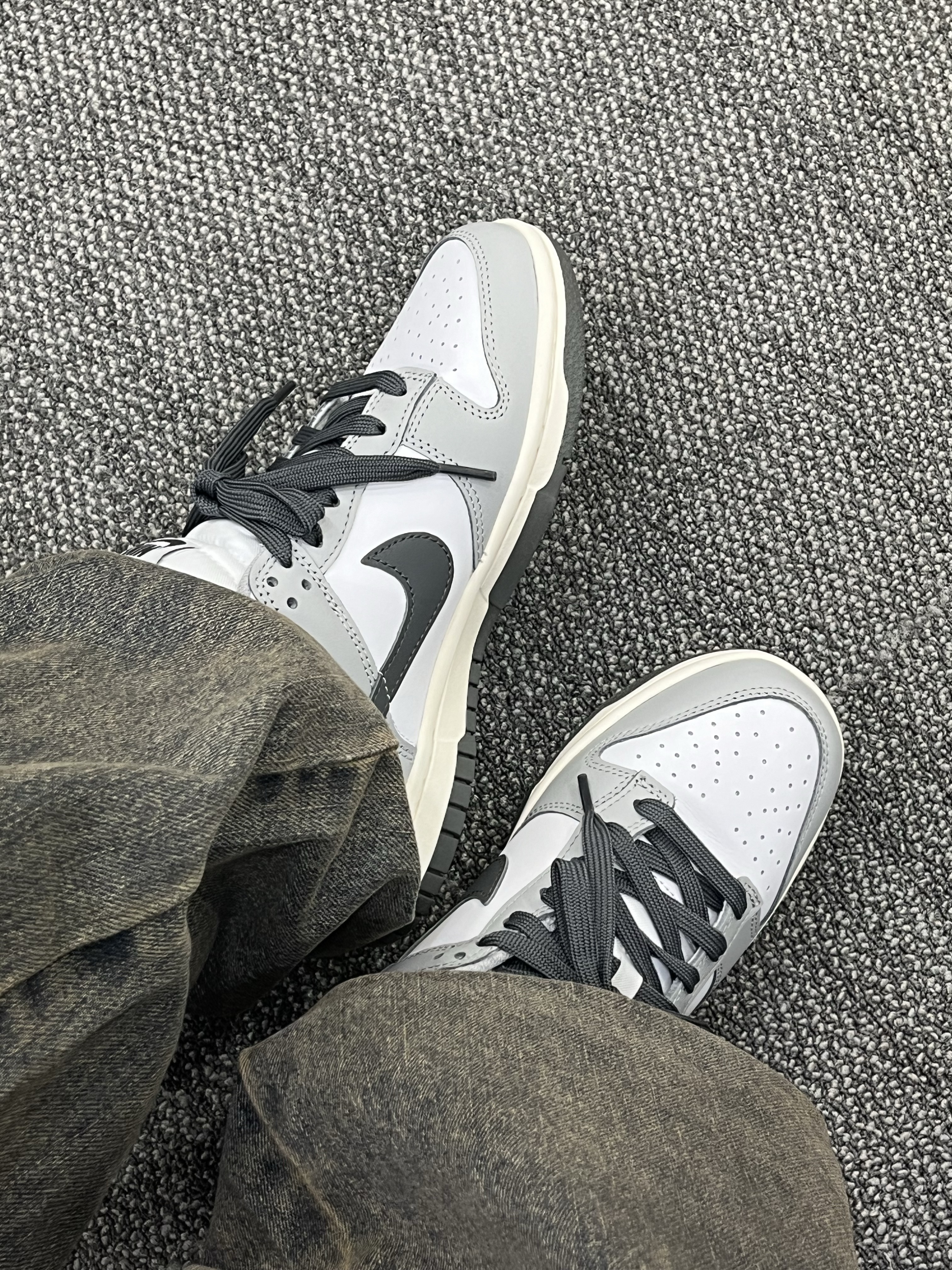 (W) Nike Dunk Low Light Smoke Grey 착용 스타일