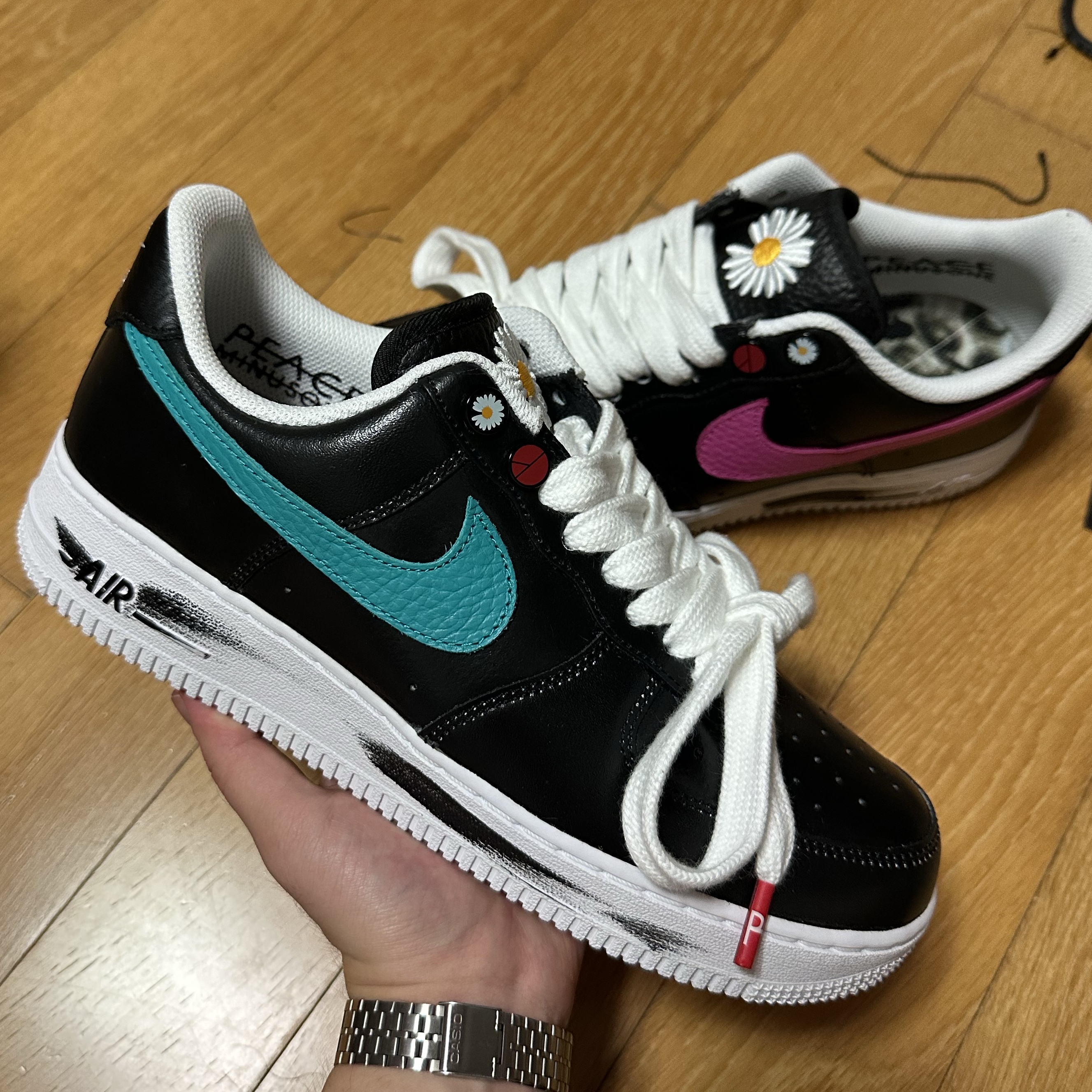 Nike x Peaceminusone Air Force 1 Low Para-Noise 3.0 Black and Multicolor 착용 스타일