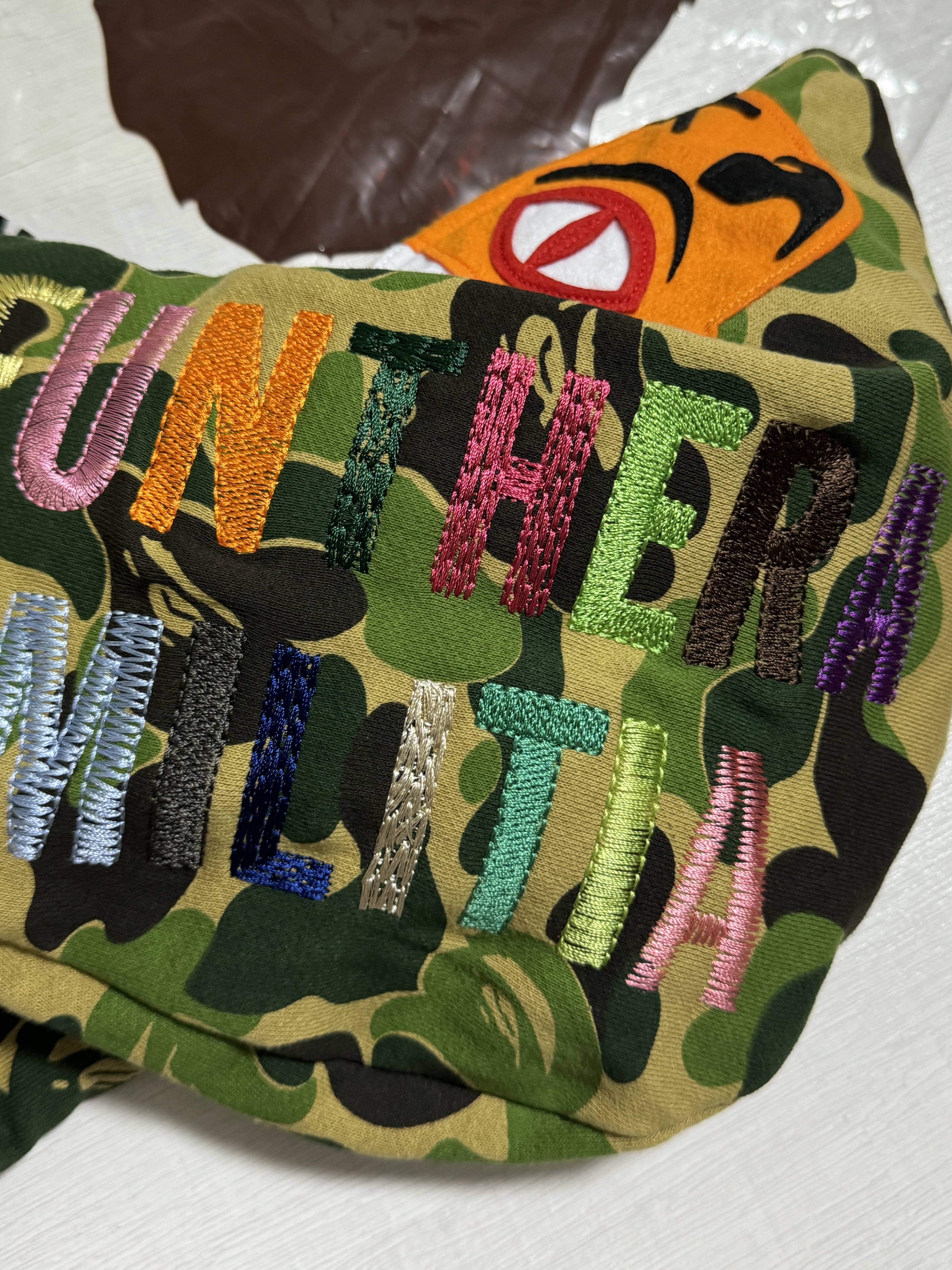 BAPE 1st Camo Shark Full Zip Hoodie Army Green, Stussy Kingpin Zip Hoodie Ash Heather 착용 스타일 - 3