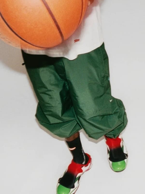 Supreme x Nike Crew Socks Black - 24FW 착용 스타일 - 3