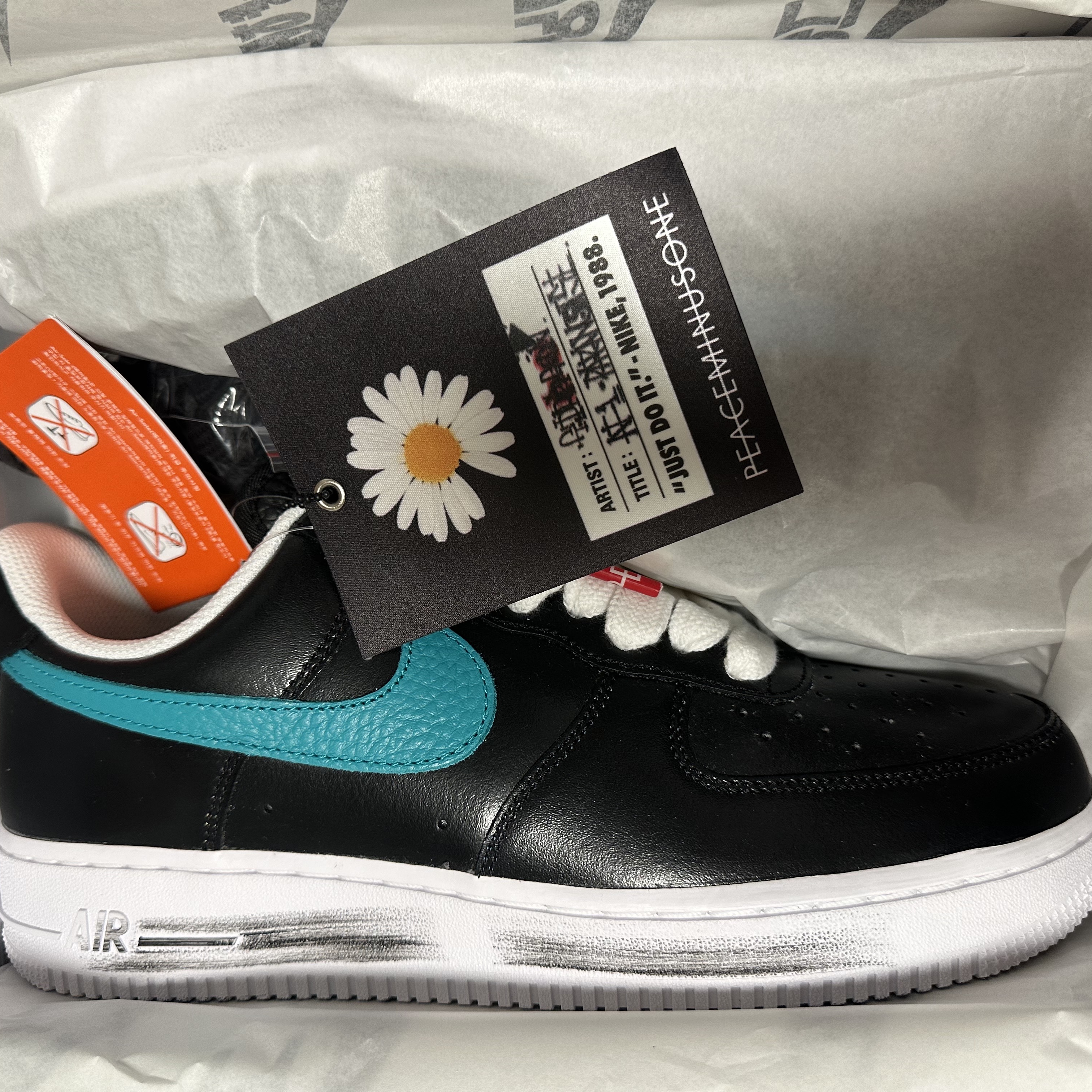 Nike x Peaceminusone Air Force 1 Low Para-Noise 3.0 Black and Multicolor 착용 스타일