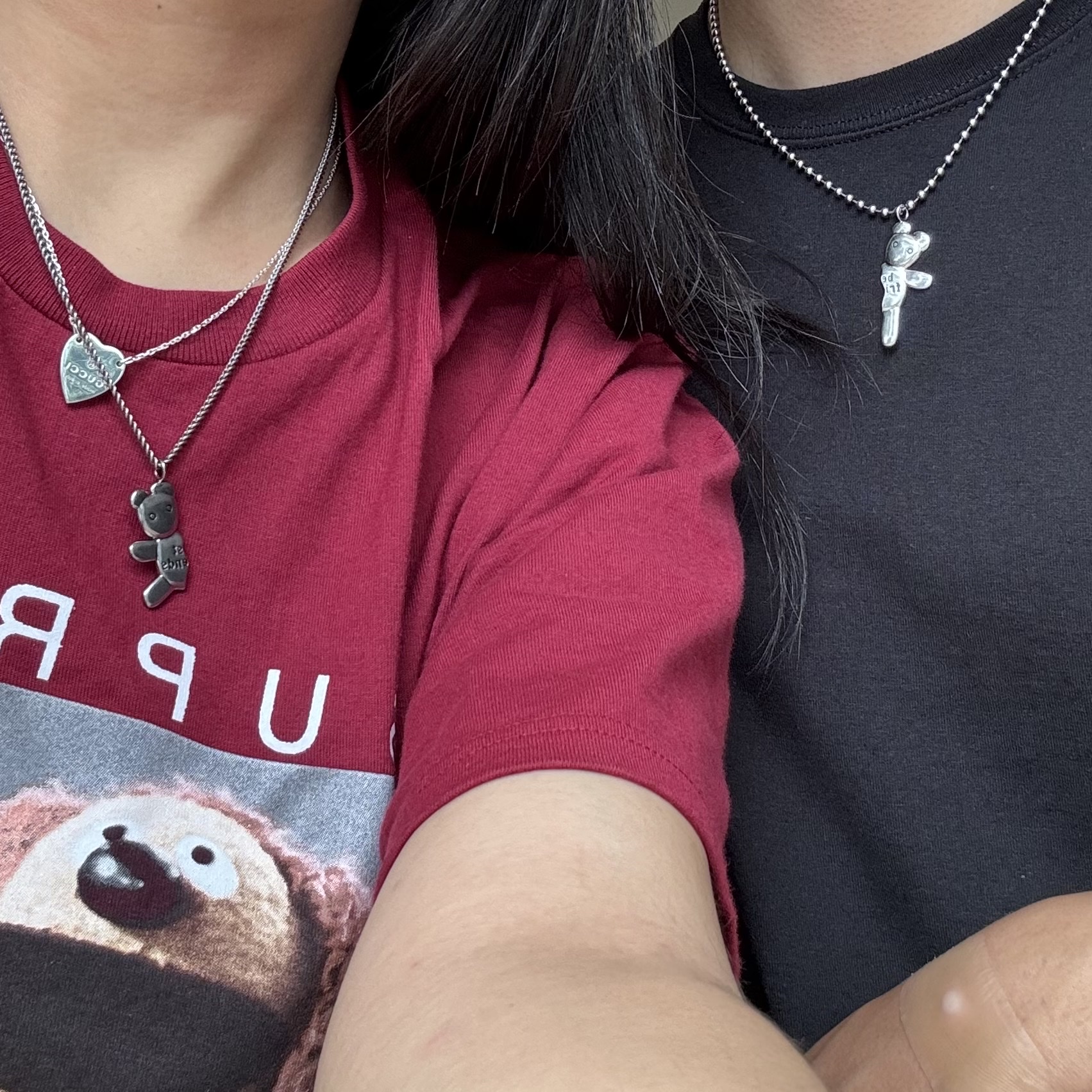 Heaven by Marc Jacobs Friendship Necklace Set Silver Ox (Set of 2), Gucci Trademark Heart Pendant Necklace Silver 착용 스타일