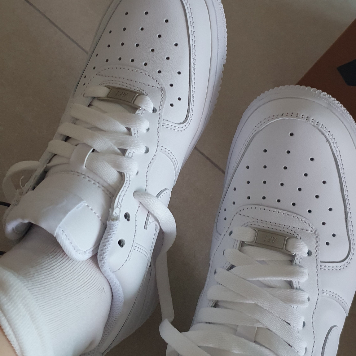 (W) Nike Air Force 1 '07 Low White 착용 스타일