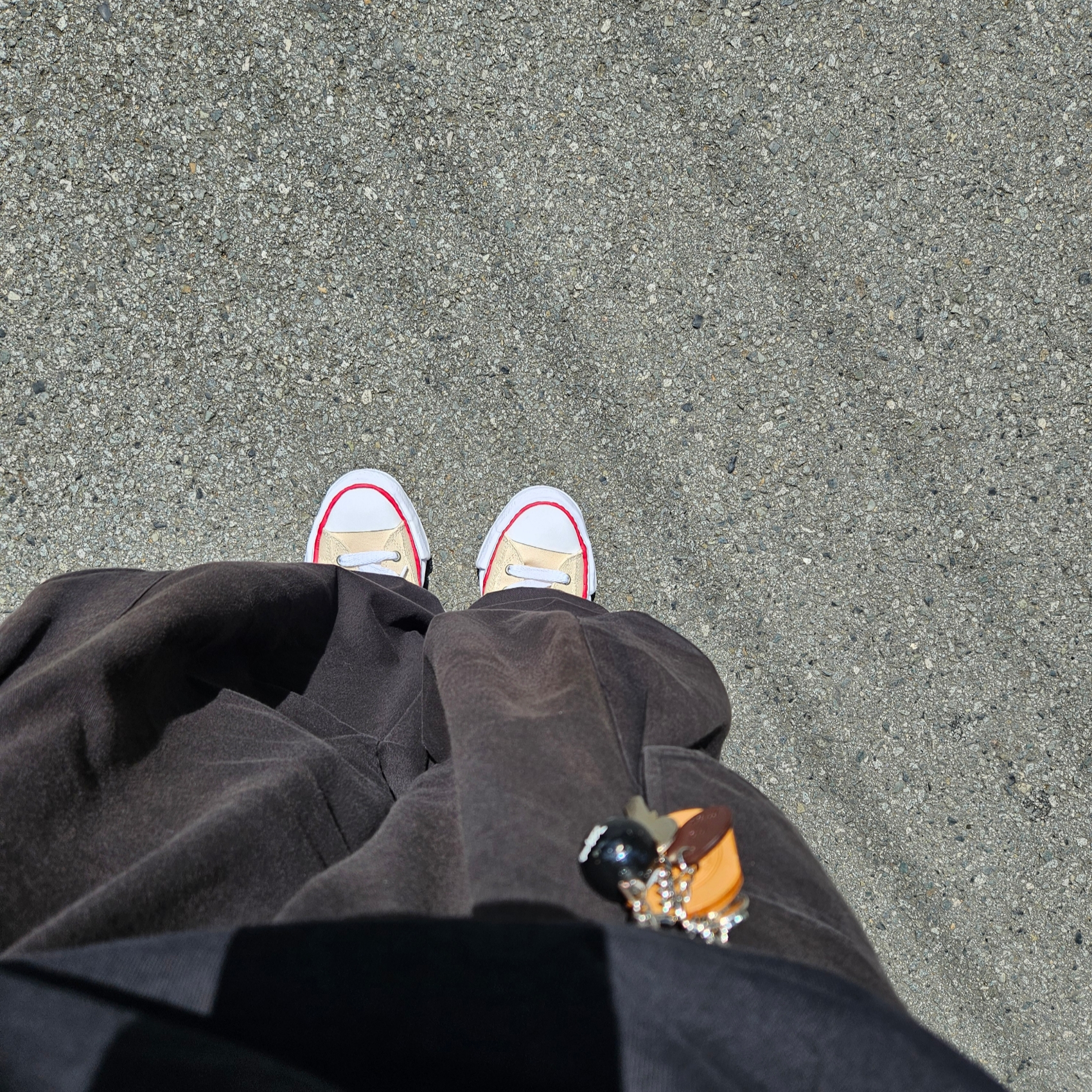 Maison Mihara Yasuhiro Peterson OG Sole Canvas Low-top Sneakers Natural, Stussy 8 Ball Keychain Black 착용 스타일