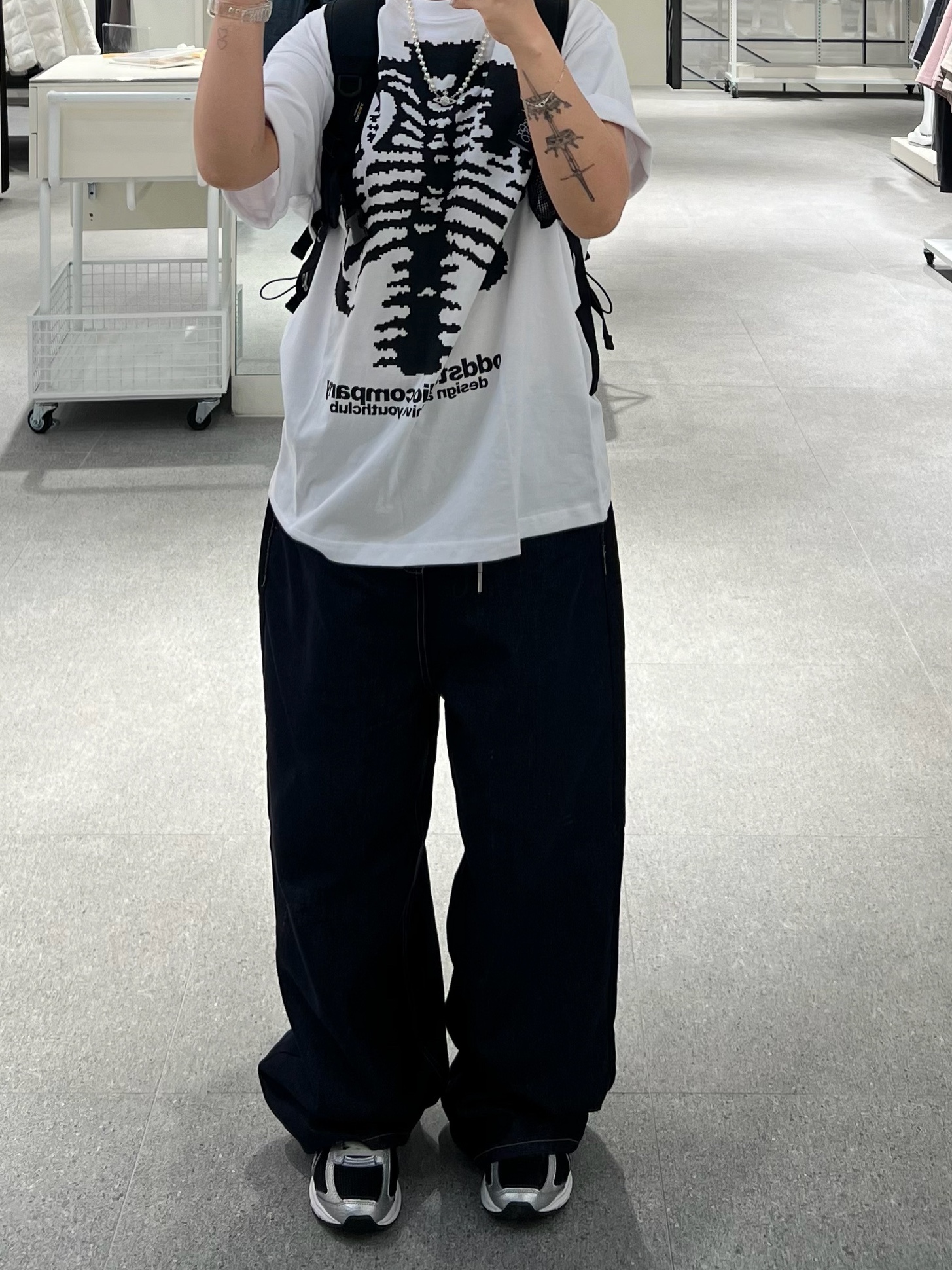 Vivienne Westwood Mini Pearl Bas Relief Necklace Silver, Asics Jog 100 S SMU Black Pure Silver - 2E Wide 착용 스타일 - 1