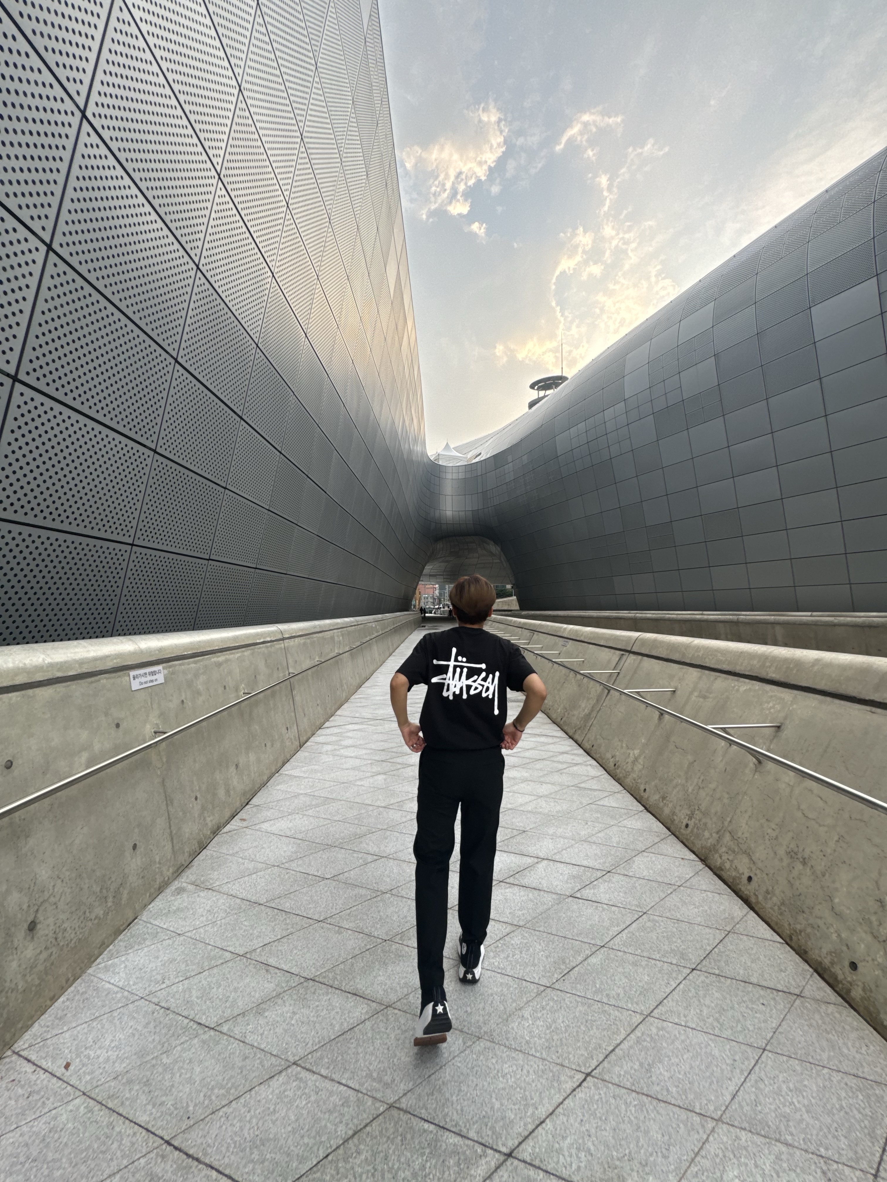 Stussy Basic Stussy T-Shirt Black 2024, 2025 착용 스타일