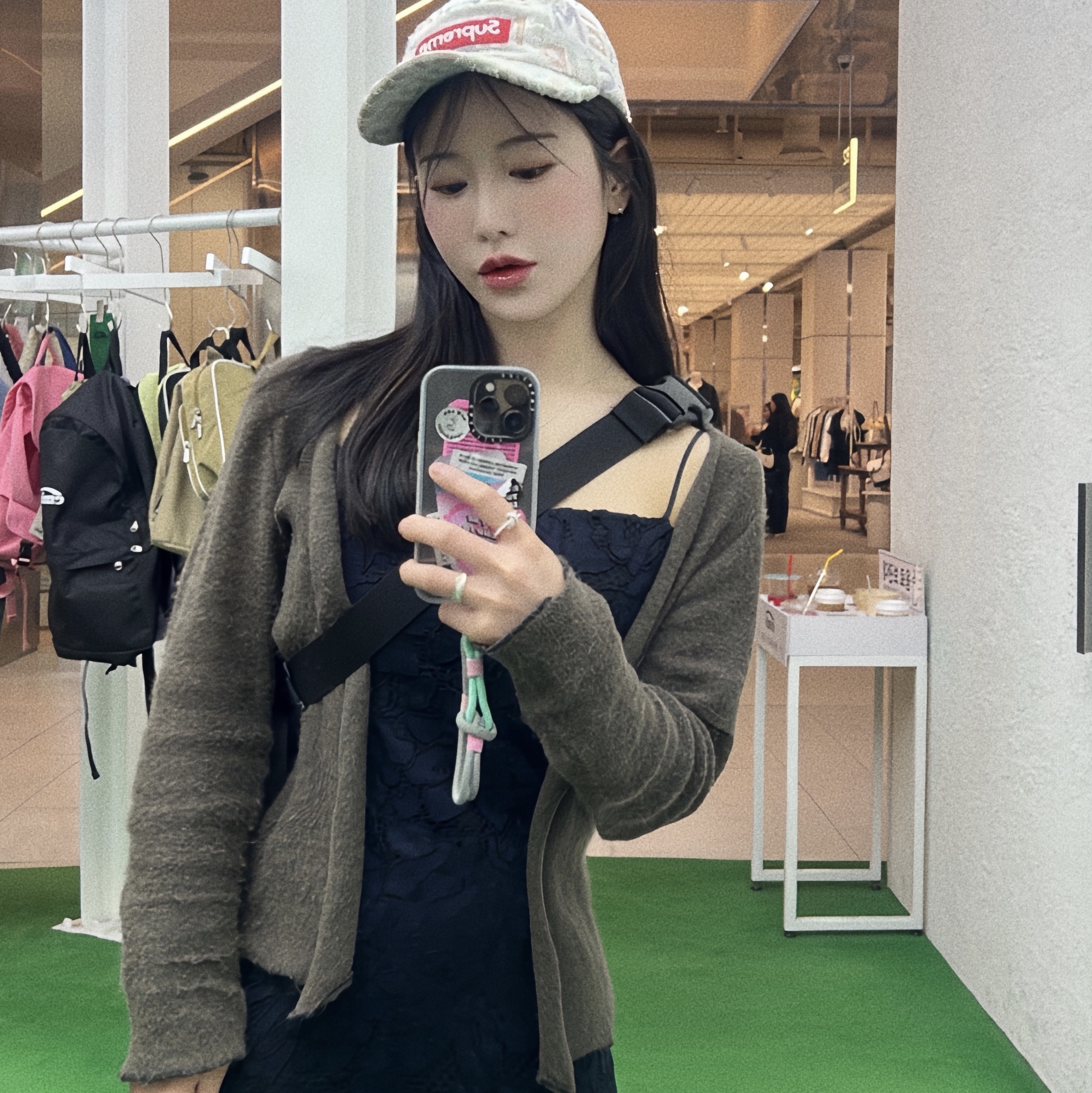 Supreme Terry Spellout Camp Cap White - 22SS, Supreme Leather Waist Bag Black - 23FW 착용 스타일